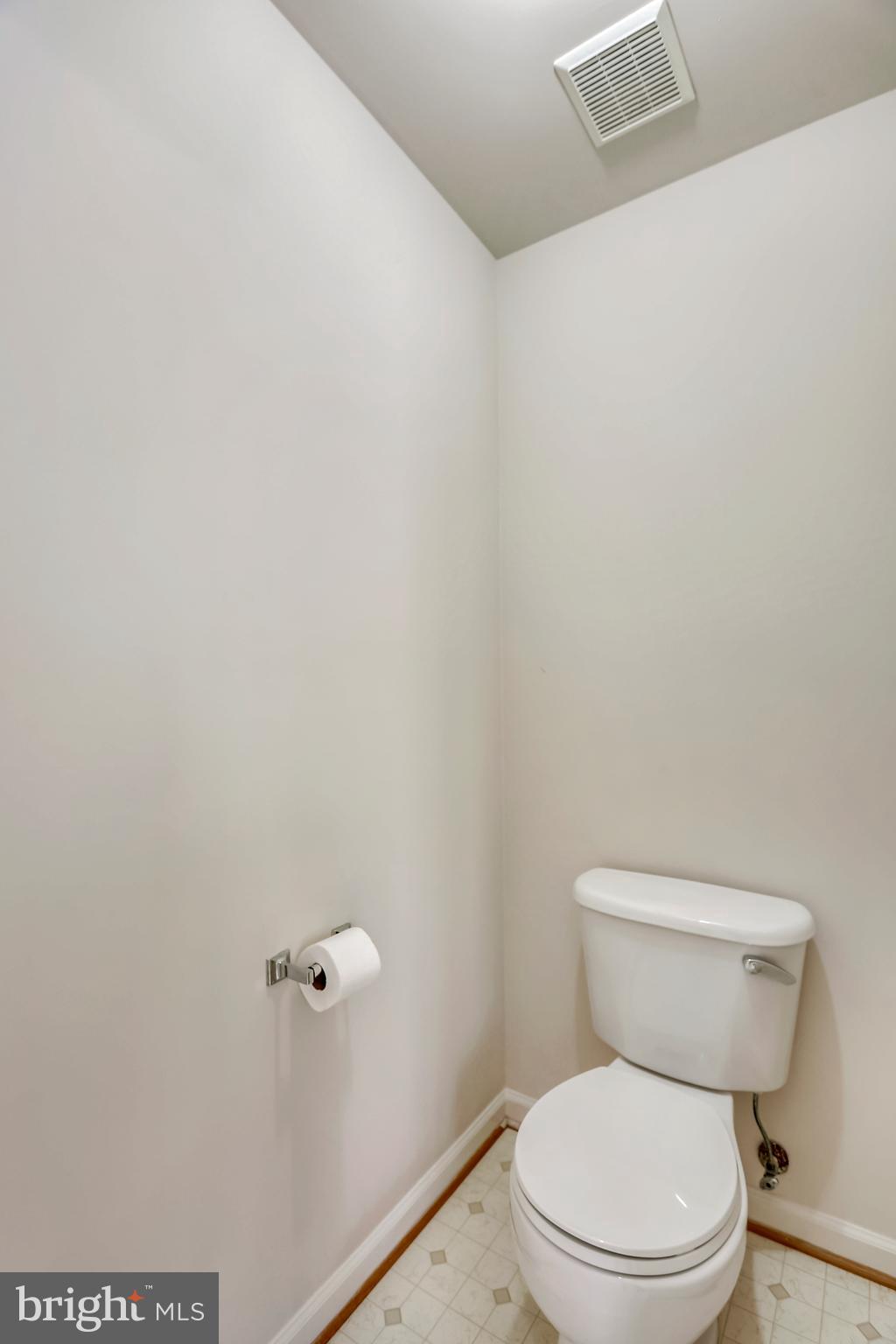 WALNUT RIDGE - Residential Lease