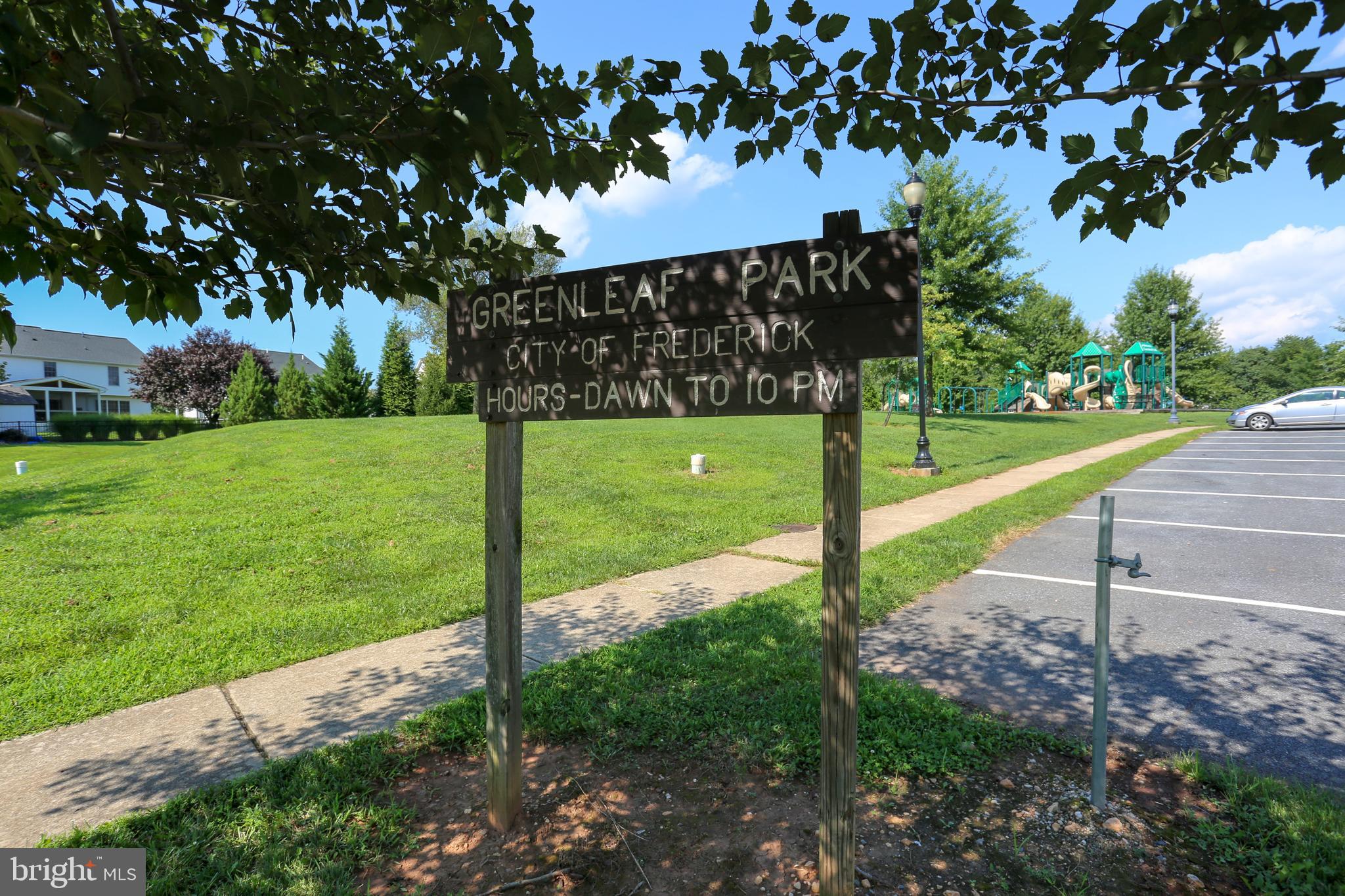 WALNUT RIDGE - Residential Lease