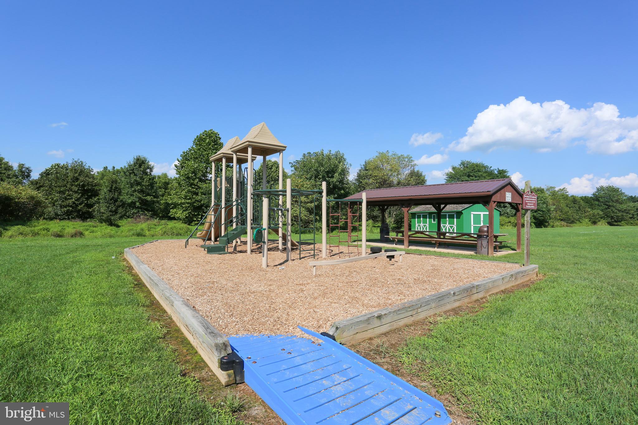 WALNUT RIDGE - Residential Lease