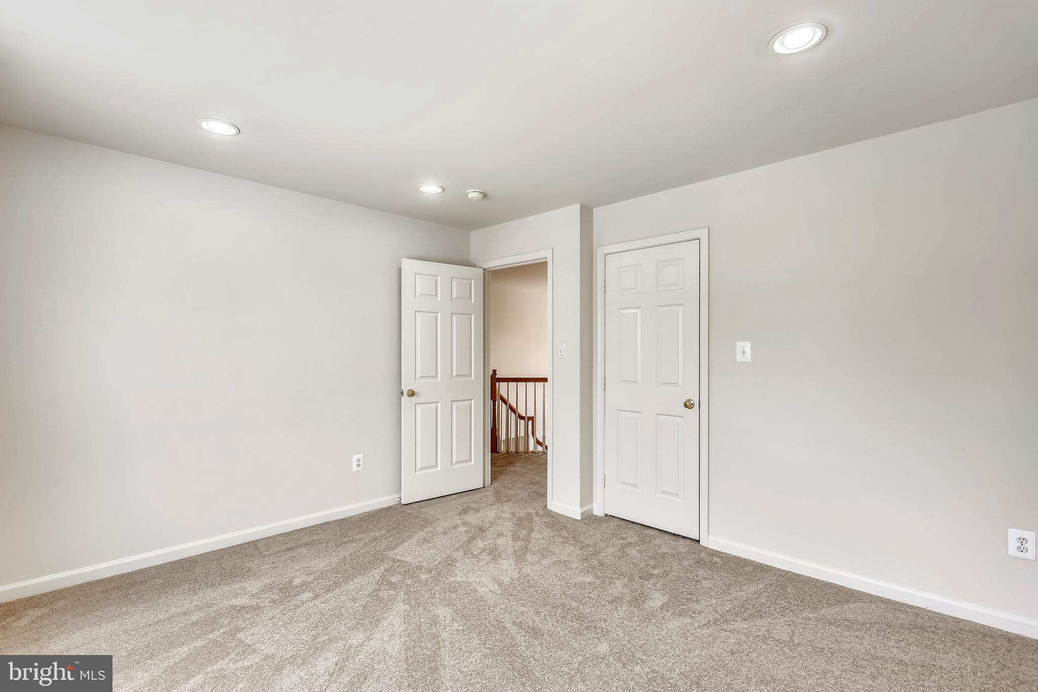 WALNUT RIDGE - Residential Lease