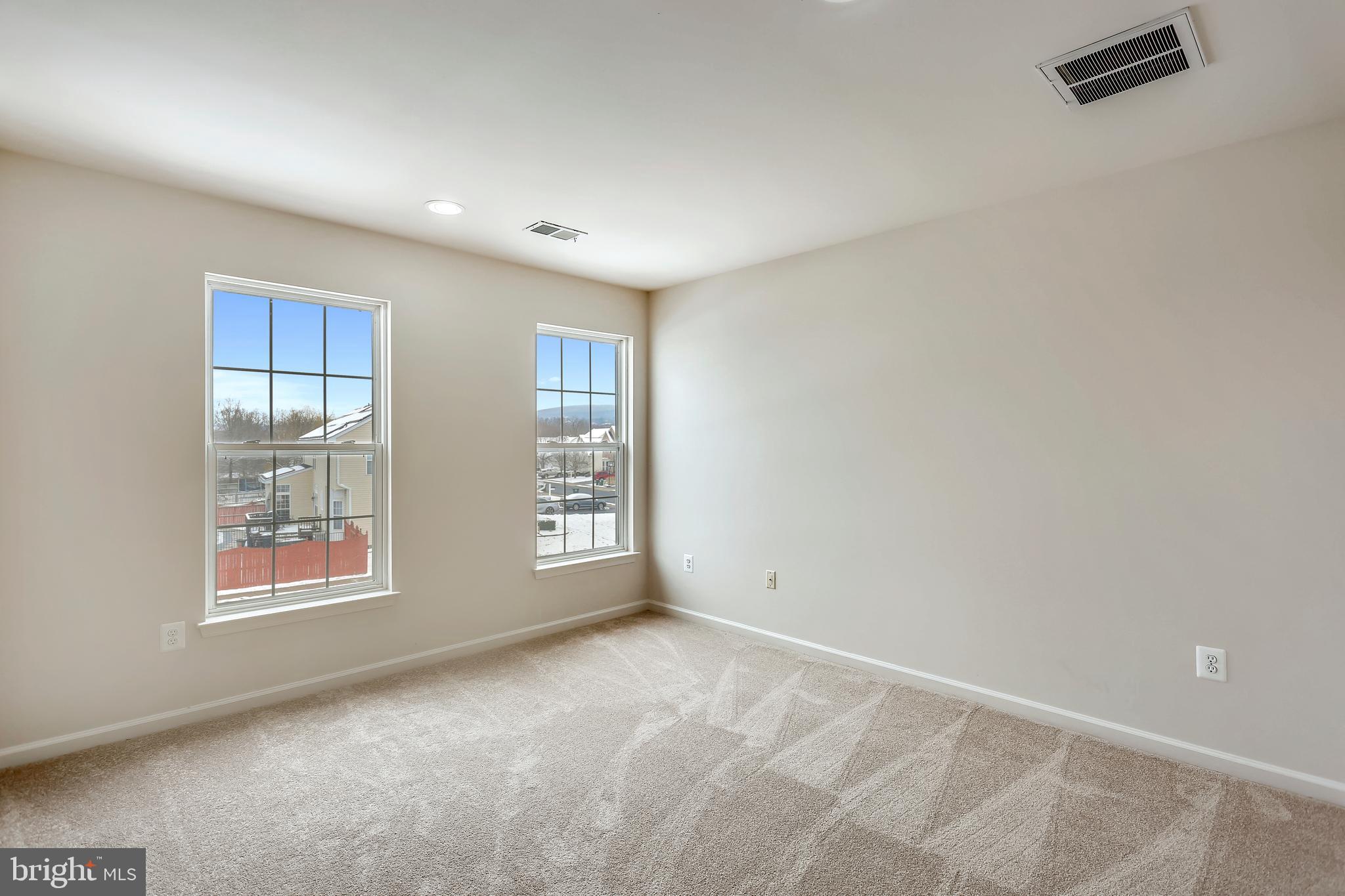 WALNUT RIDGE - Residential Lease