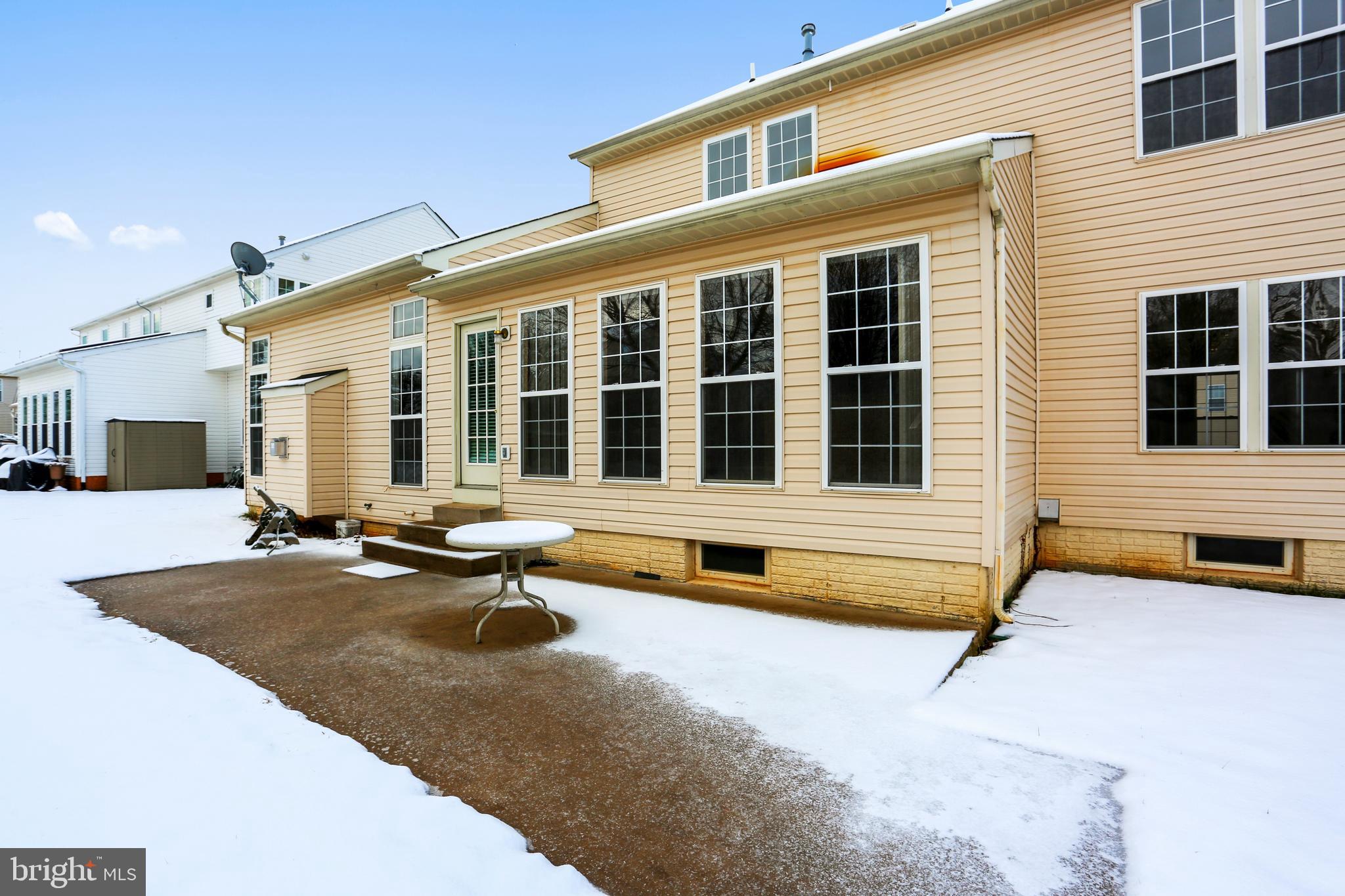 WALNUT RIDGE - Residential Lease