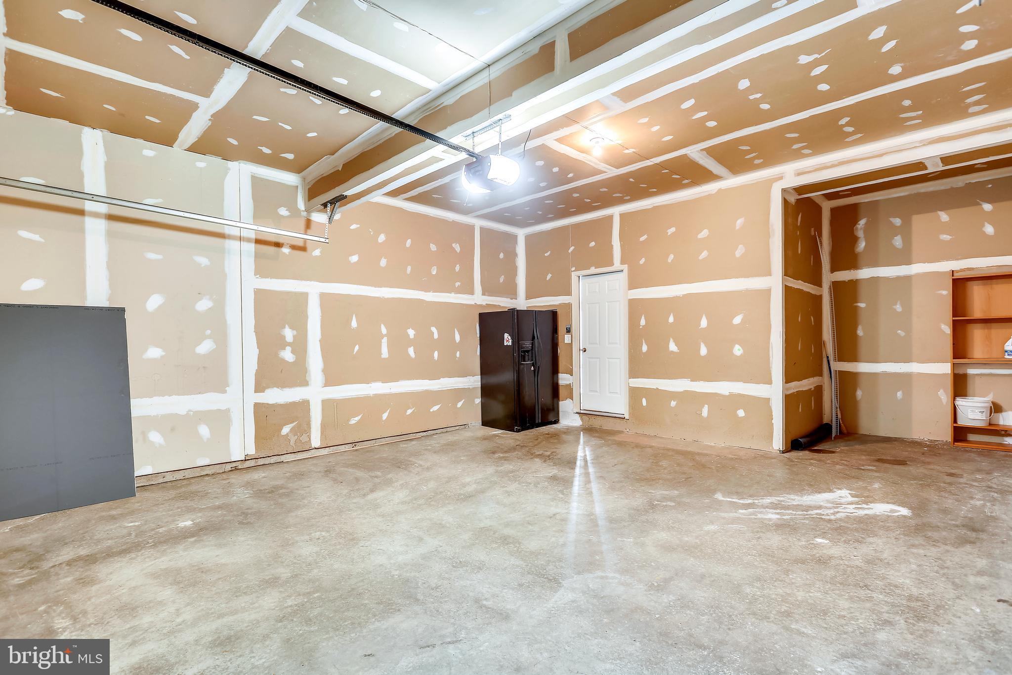 WALNUT RIDGE - Residential Lease