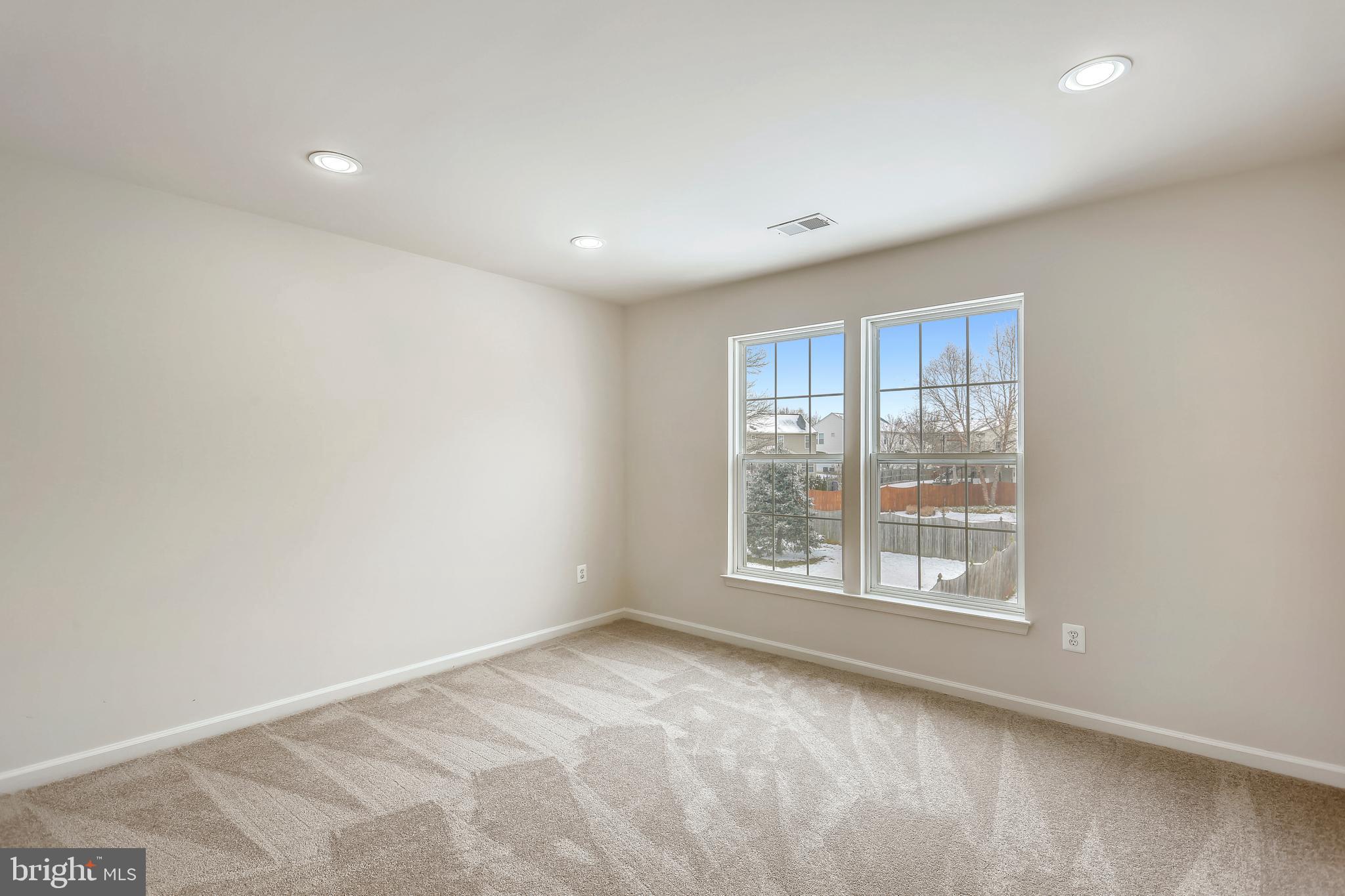 WALNUT RIDGE - Residential Lease