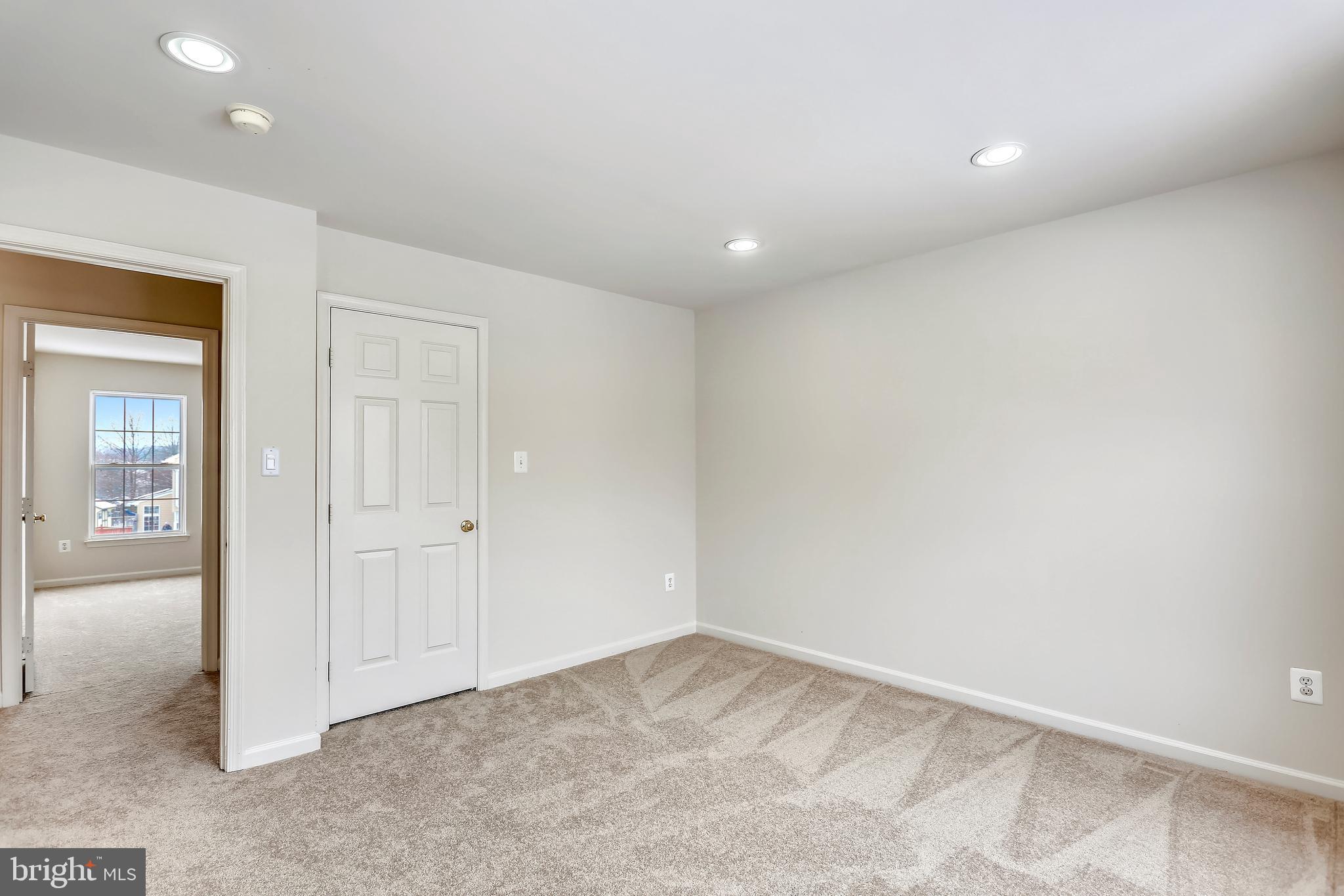 WALNUT RIDGE - Residential Lease