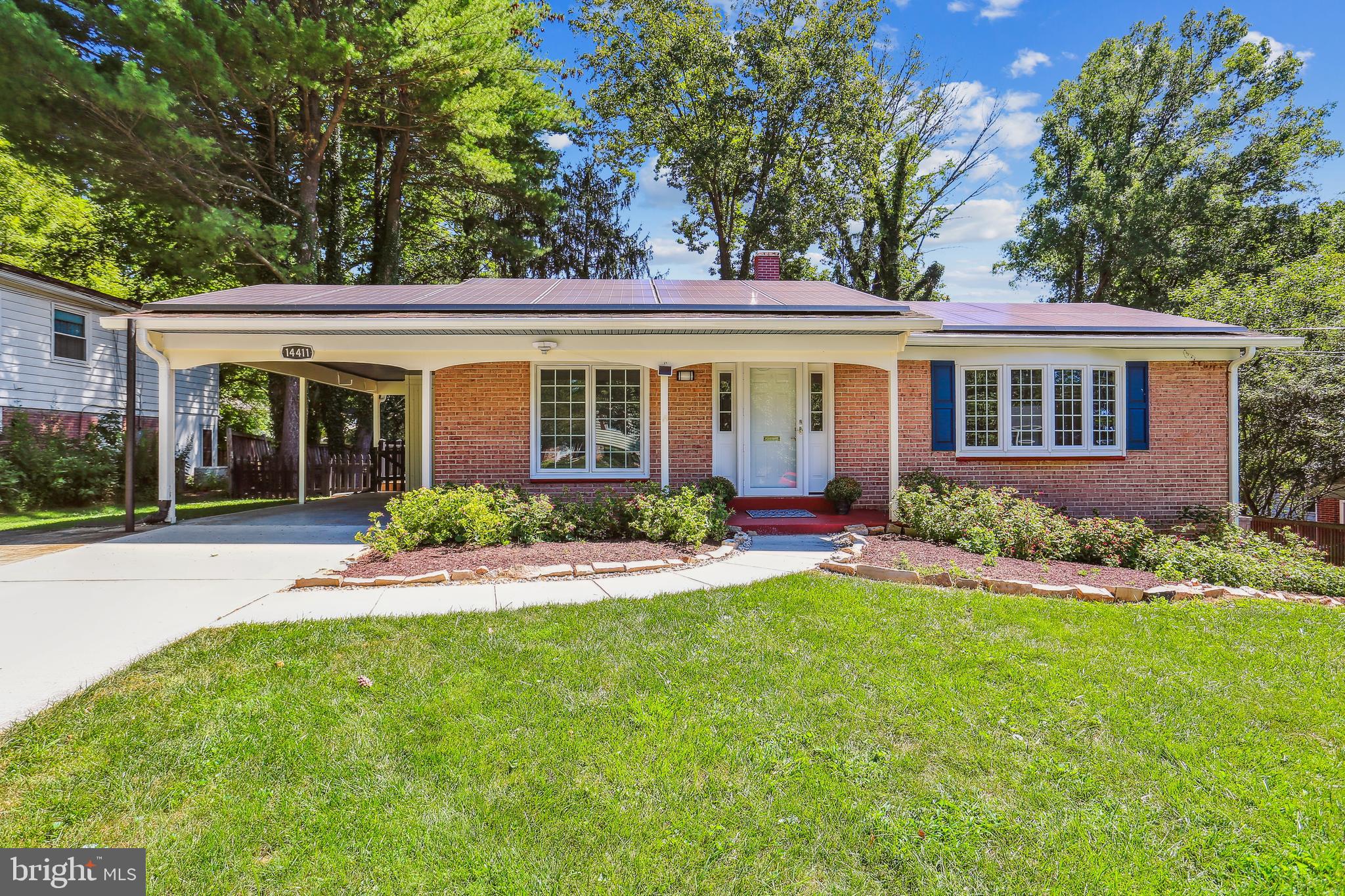 MANOR WOODS - Residential