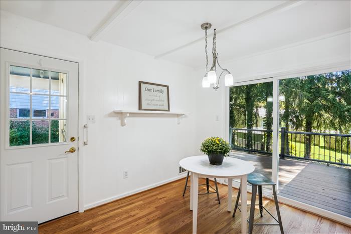 MANOR WOODS - Residential