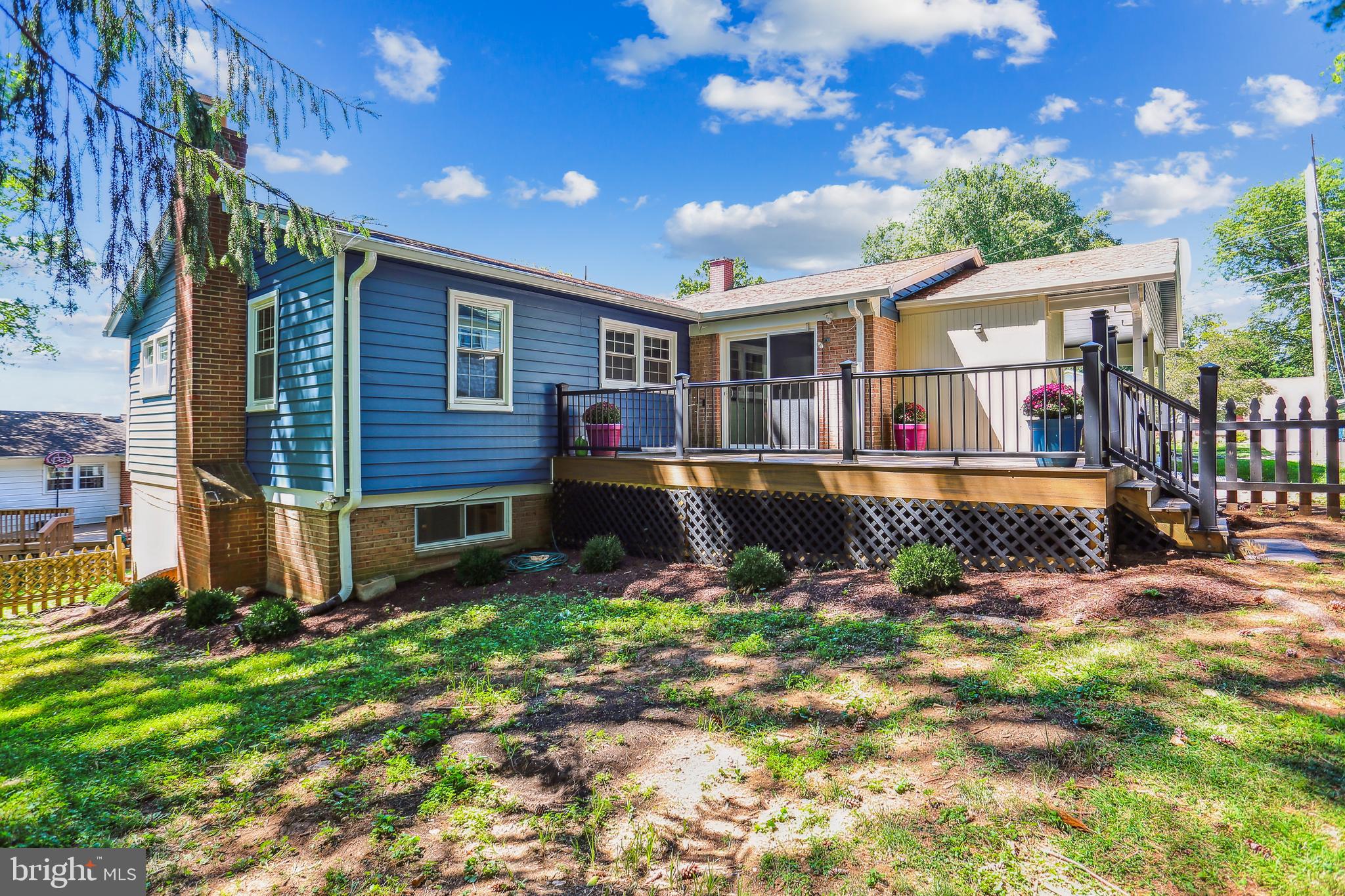 MANOR WOODS - Residential