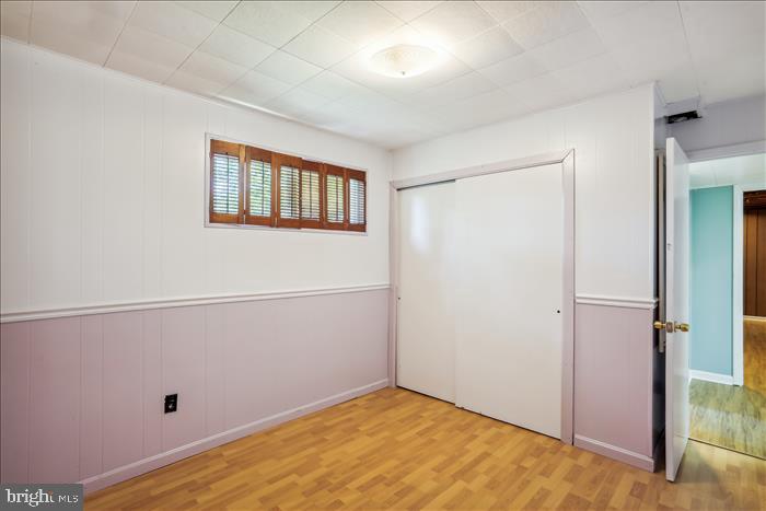 MANOR WOODS - Residential