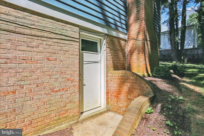 MANOR WOODS - Residential