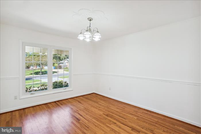 MANOR WOODS - Residential