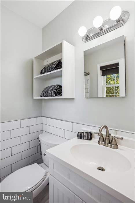 MANOR WOODS - Residential