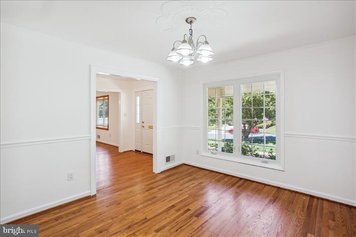 MANOR WOODS - Residential