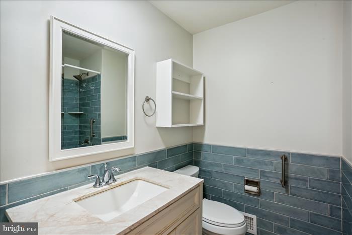 MANOR WOODS - Residential