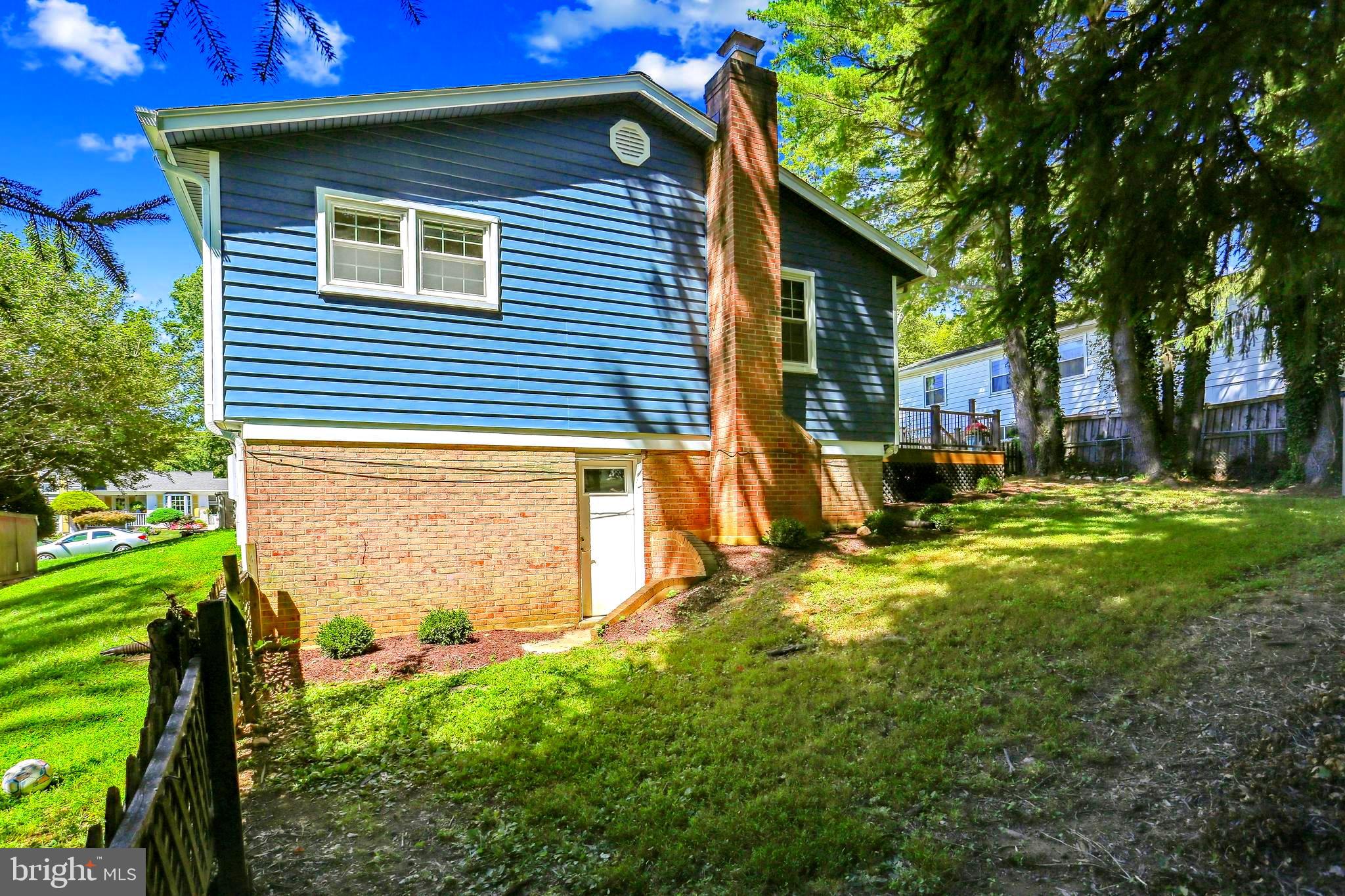 MANOR WOODS - Residential