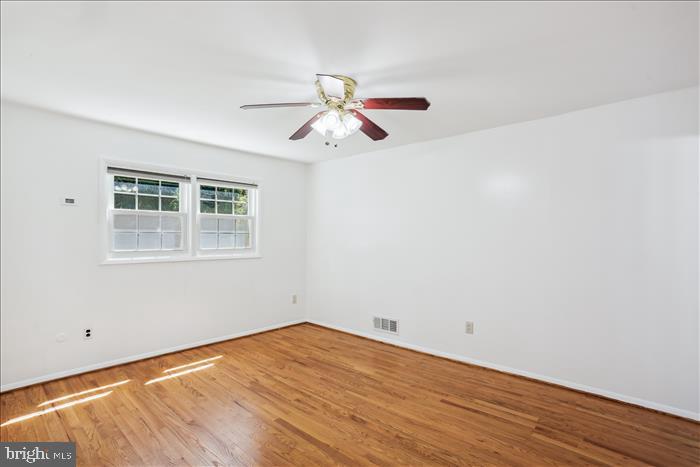 MANOR WOODS - Residential