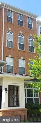 CENTREVILLE CROSSING - Residential