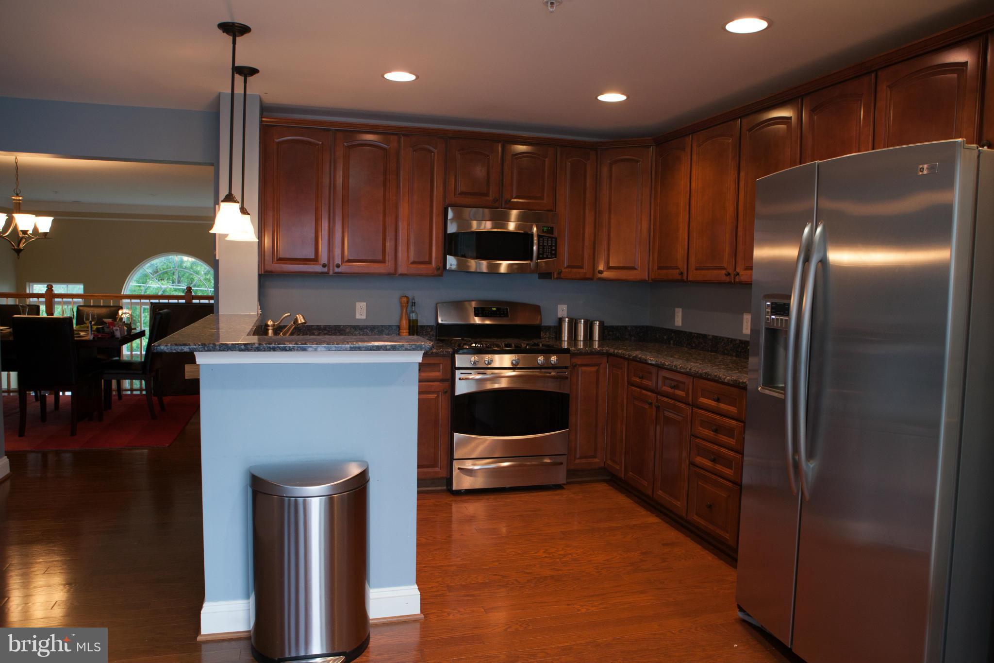 CENTREVILLE CROSSING - Residential