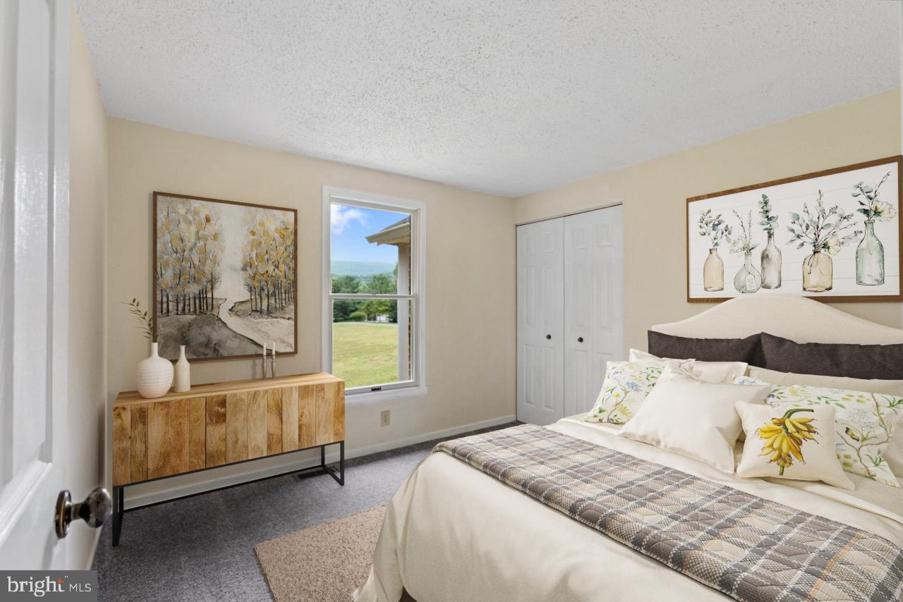 AVON BEND - Residential