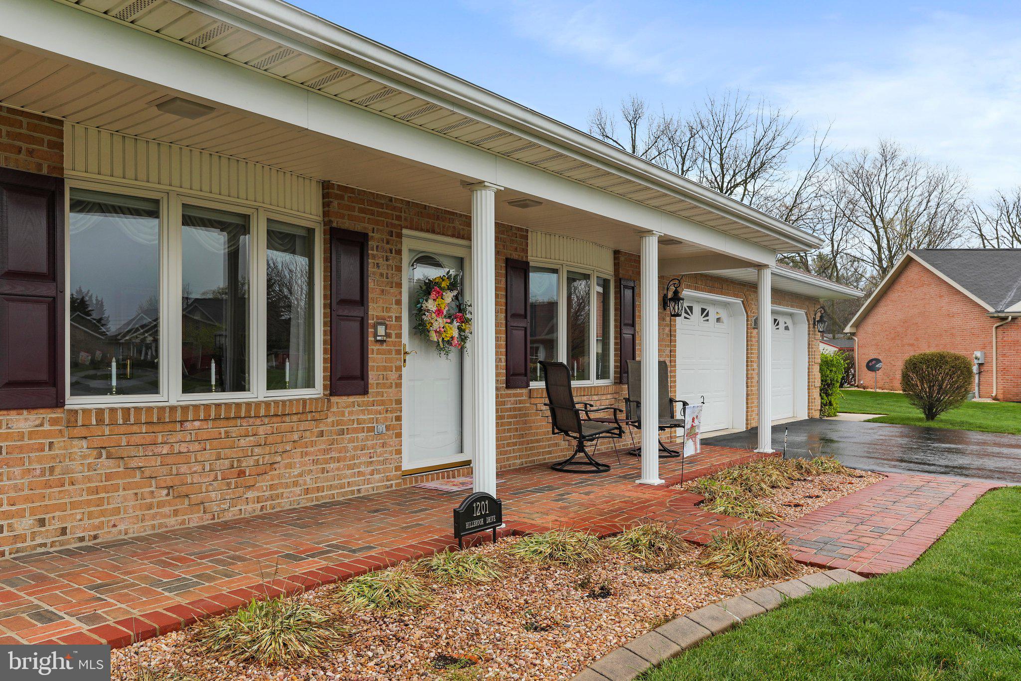 SOUTH POINTE - Residential