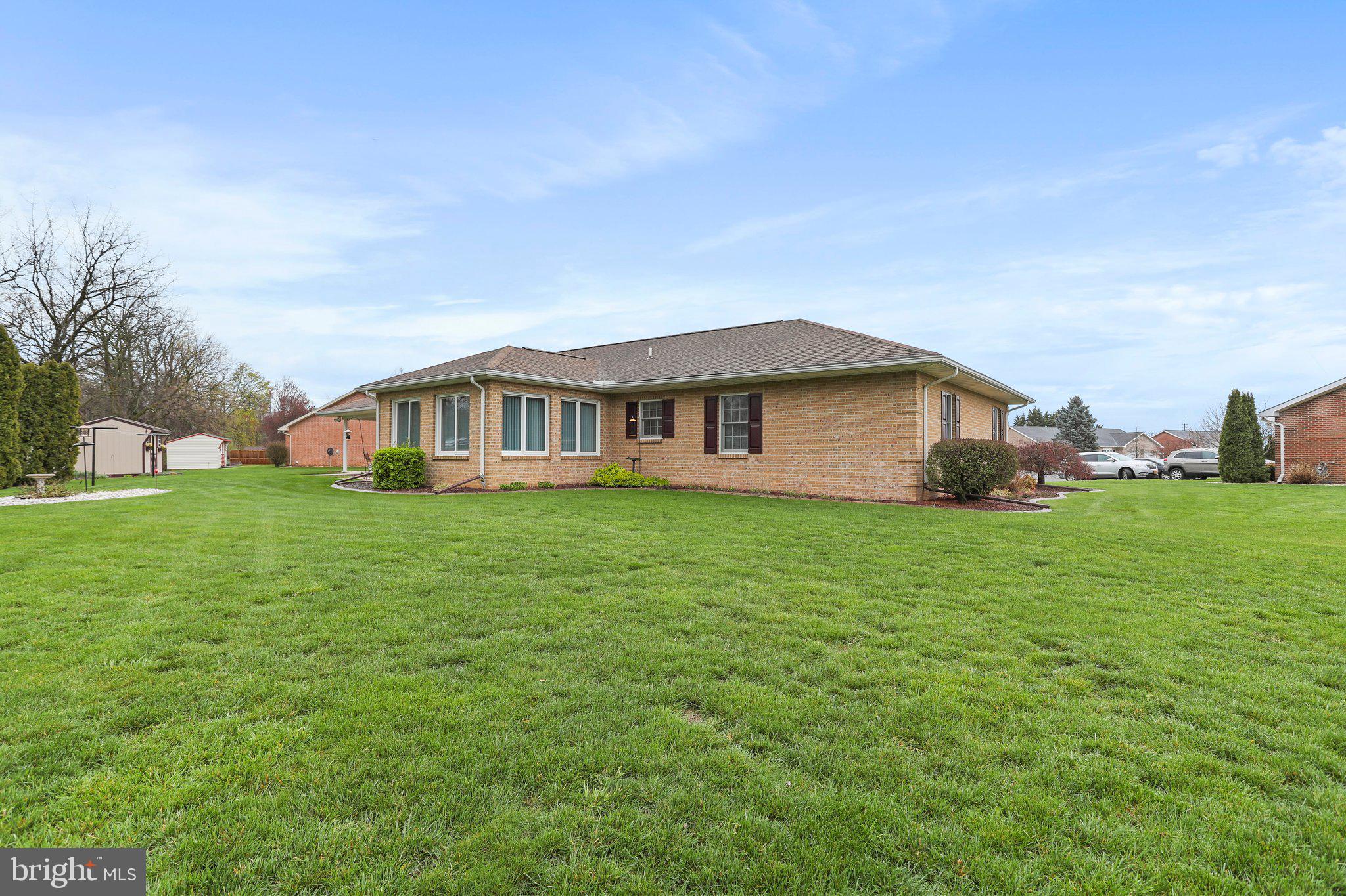 SOUTH POINTE - Residential