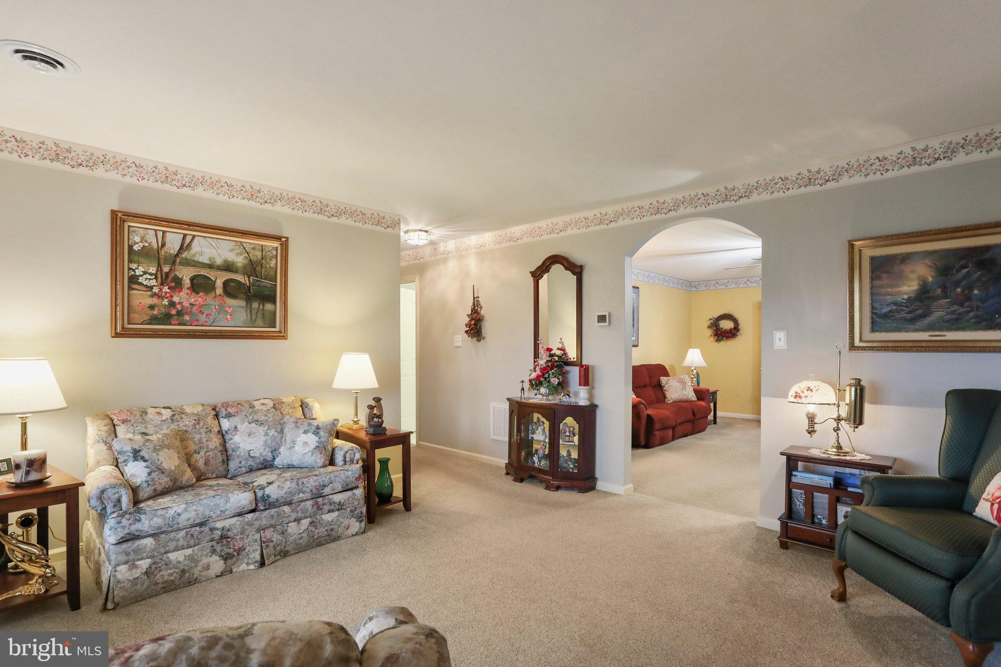 SOUTH POINTE - Residential