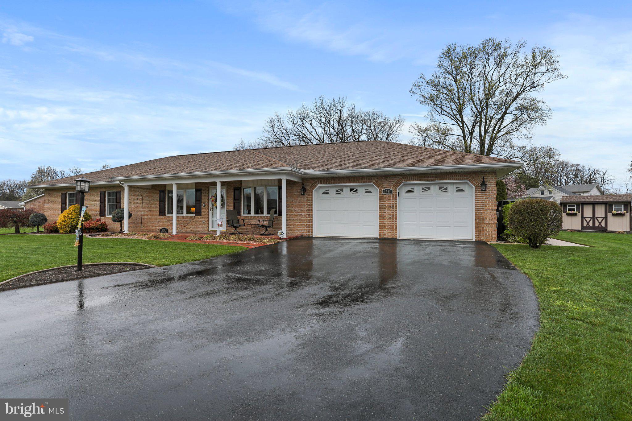 SOUTH POINTE - Residential