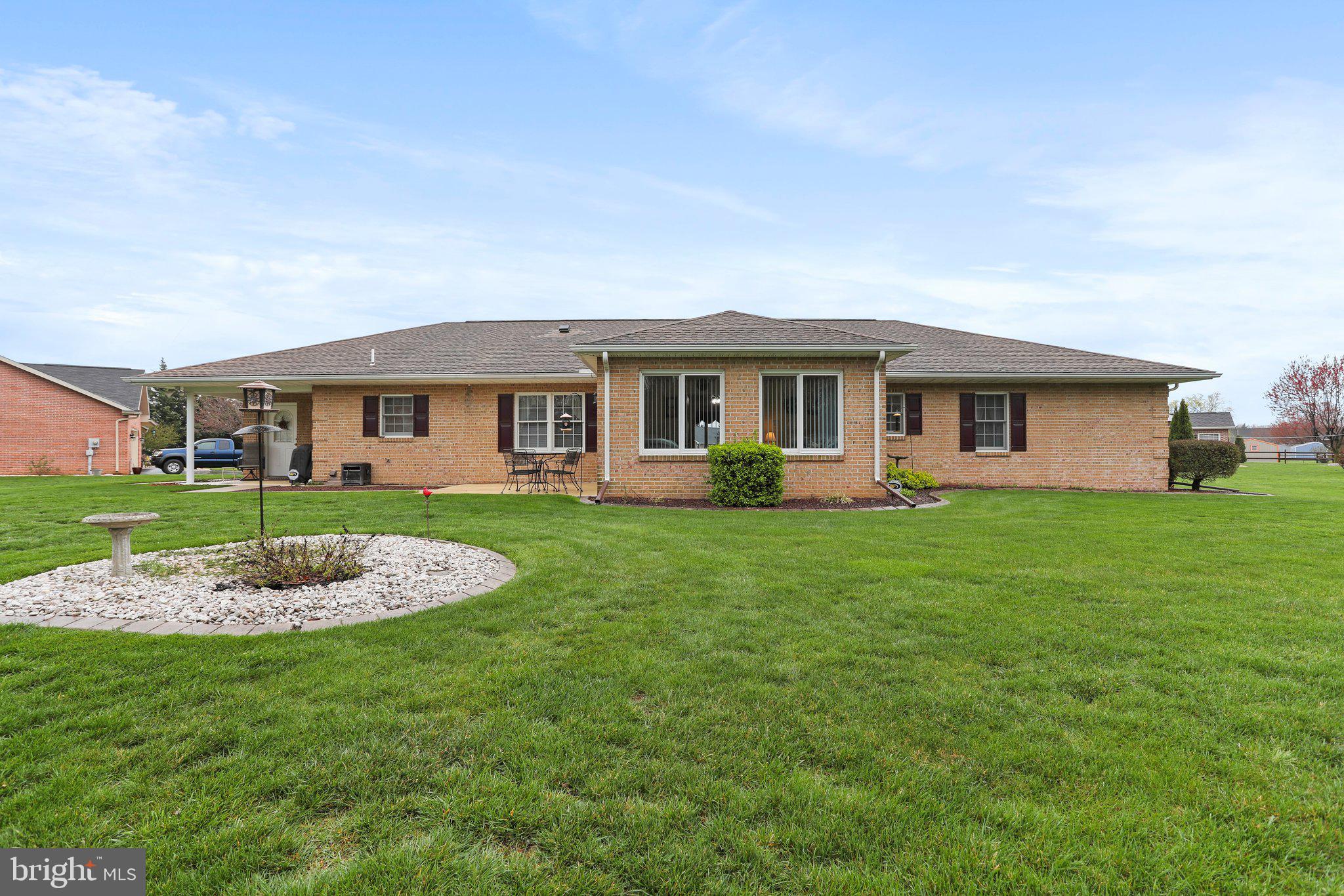 SOUTH POINTE - Residential