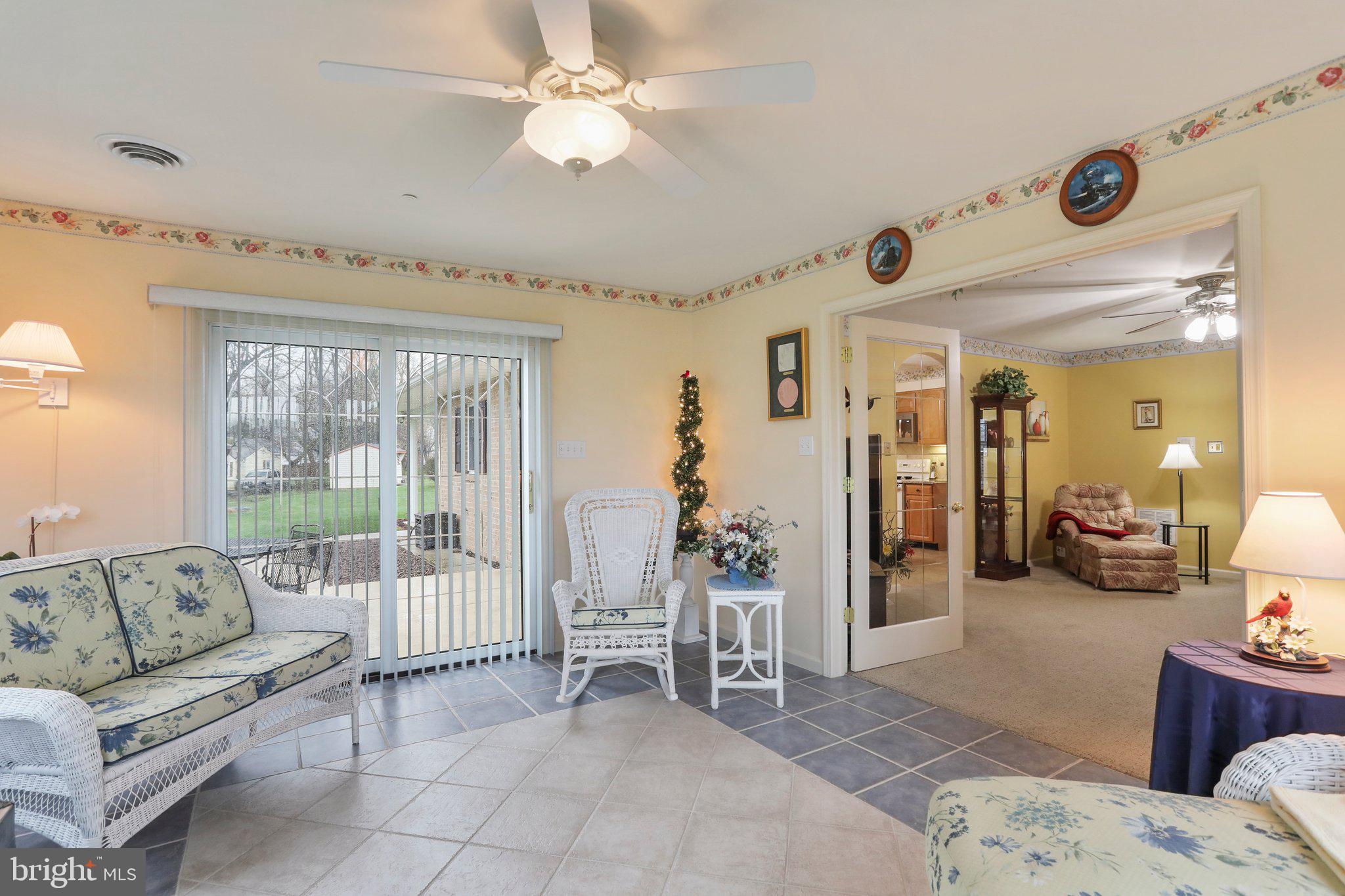 SOUTH POINTE - Residential