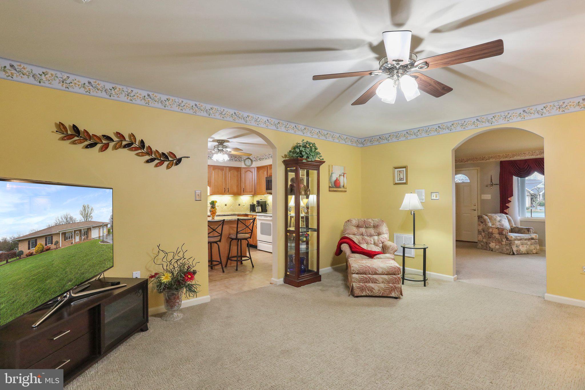 SOUTH POINTE - Residential