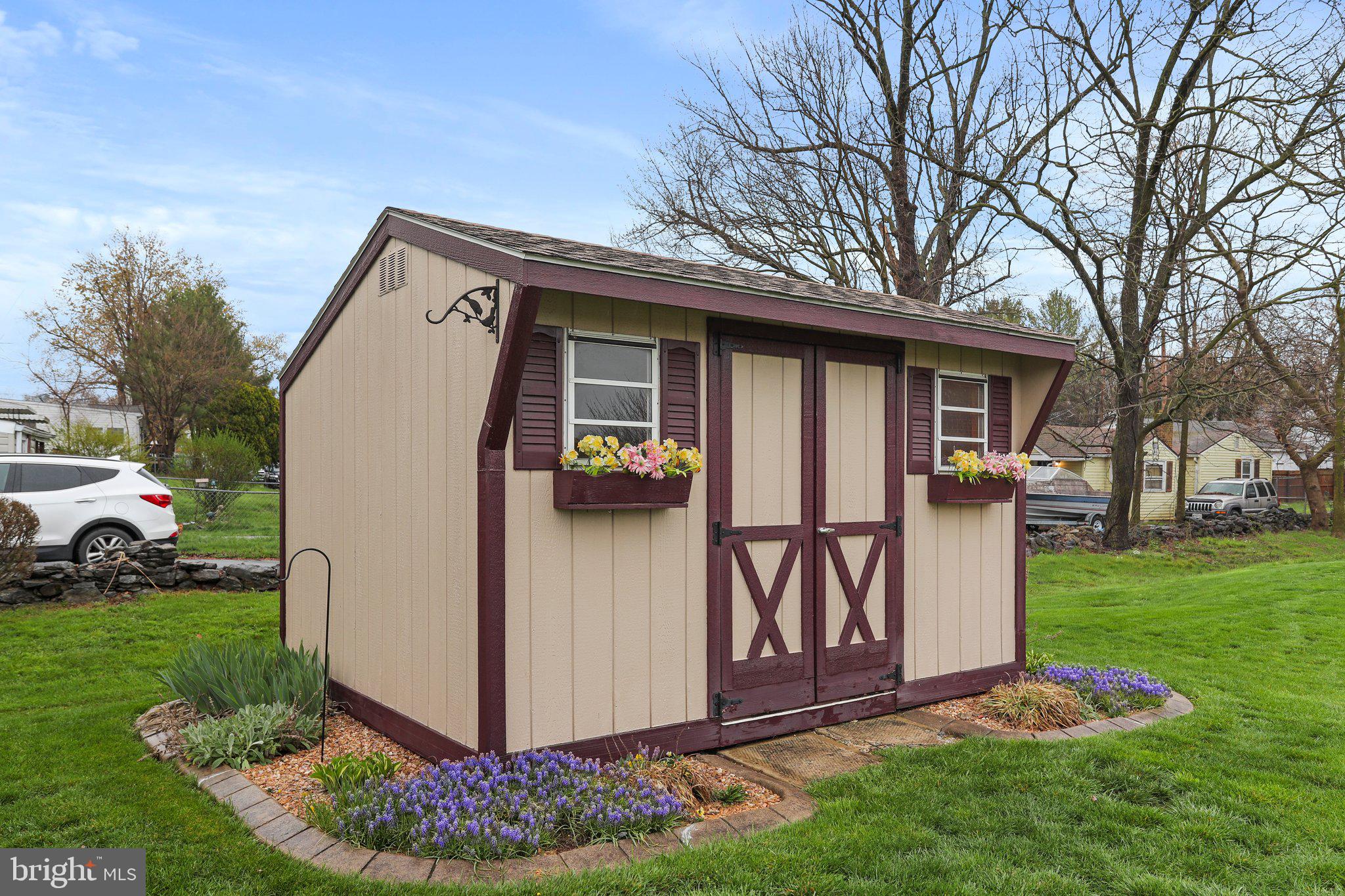 SOUTH POINTE - Residential