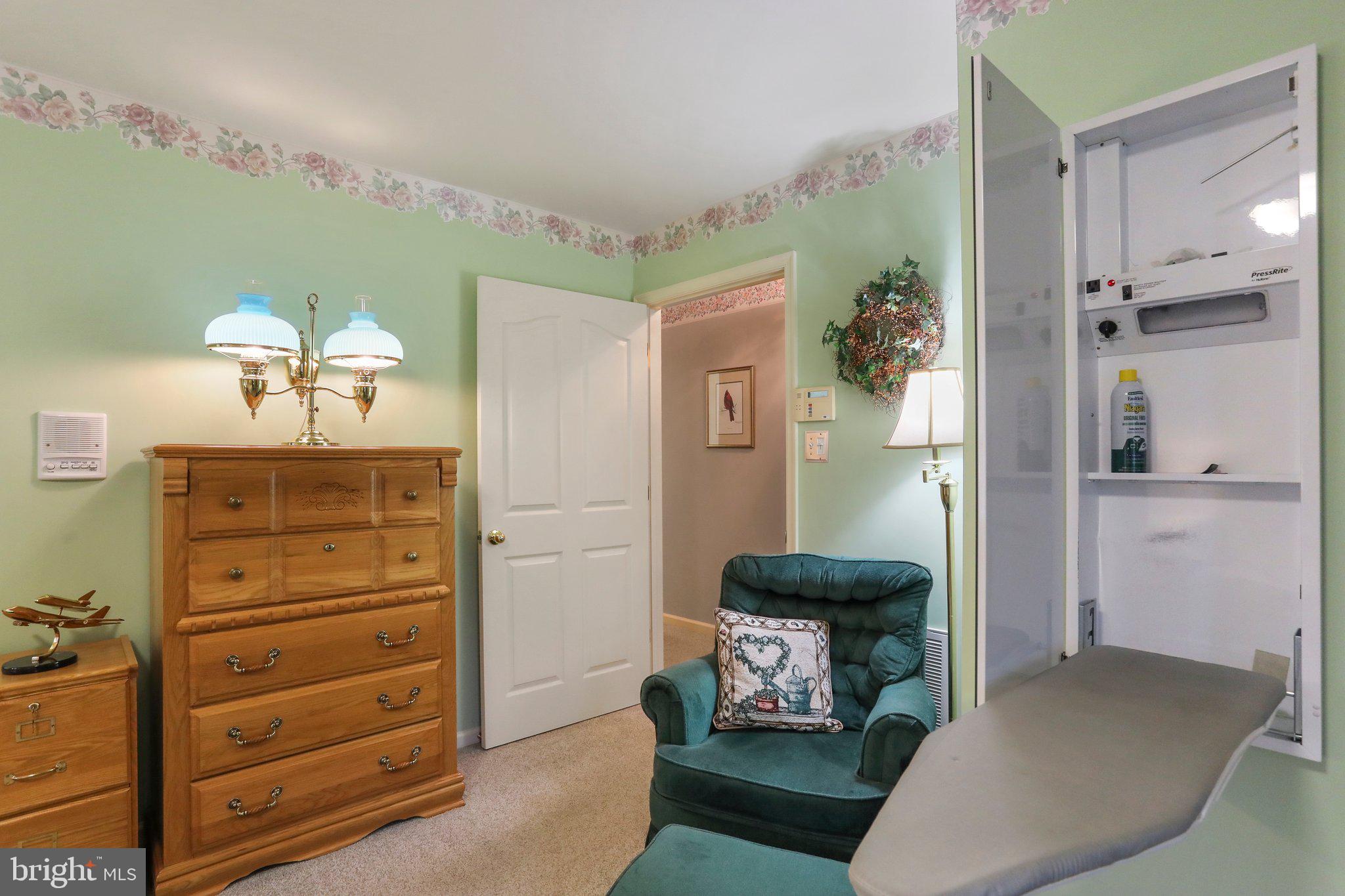 SOUTH POINTE - Residential