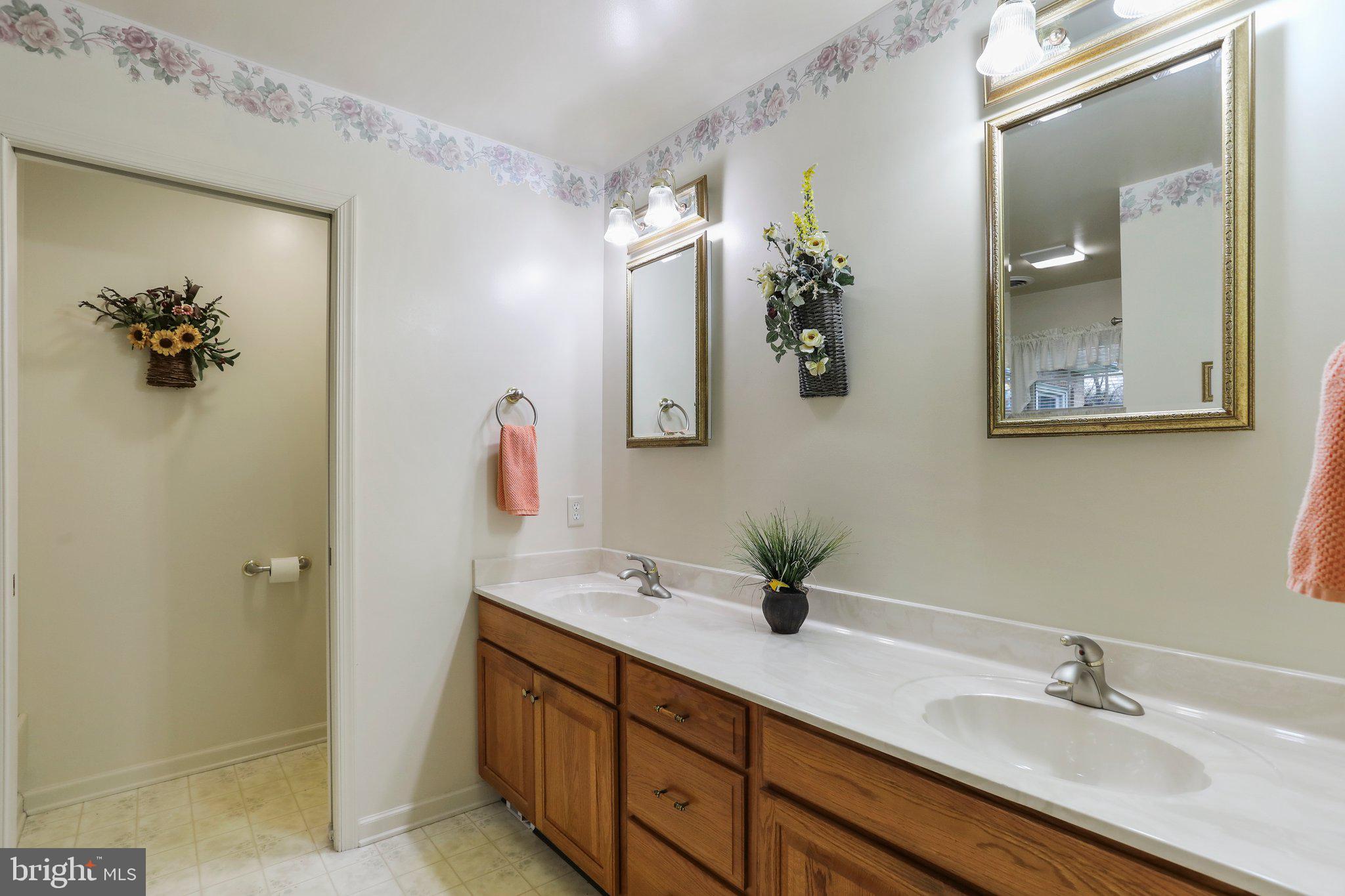 SOUTH POINTE - Residential