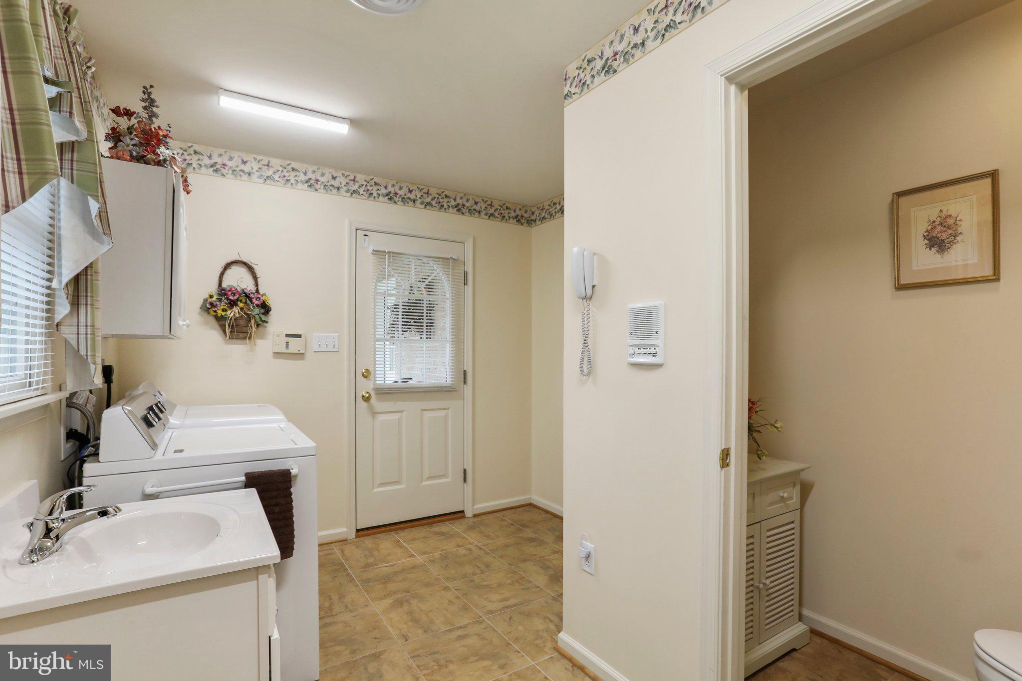 SOUTH POINTE - Residential