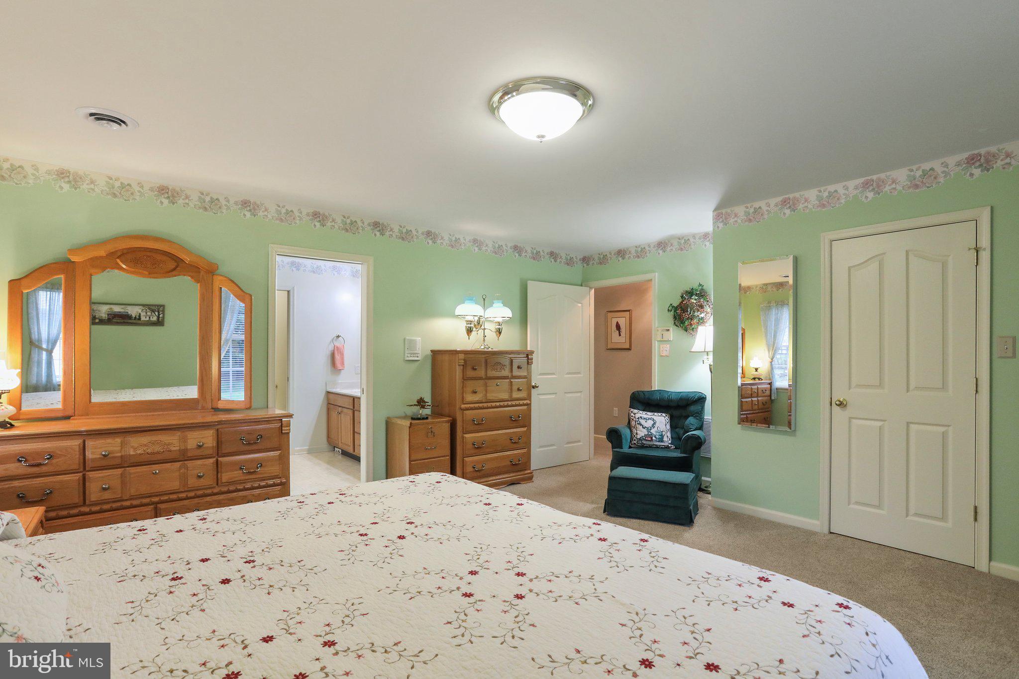 SOUTH POINTE - Residential