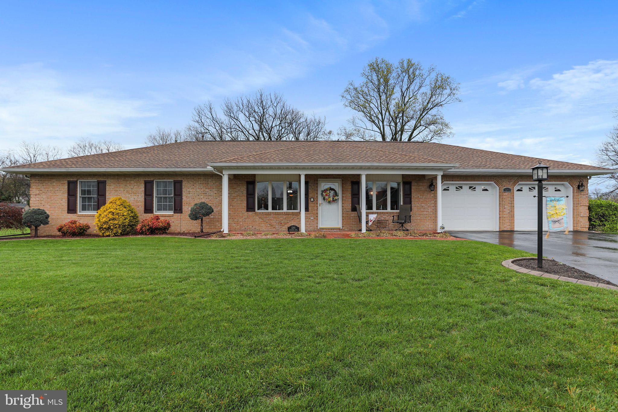 SOUTH POINTE - Residential