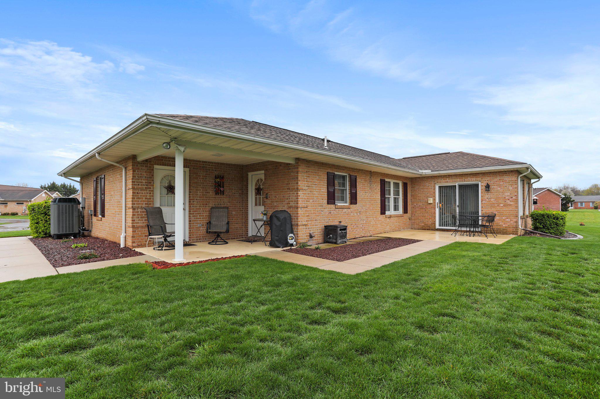 SOUTH POINTE - Residential