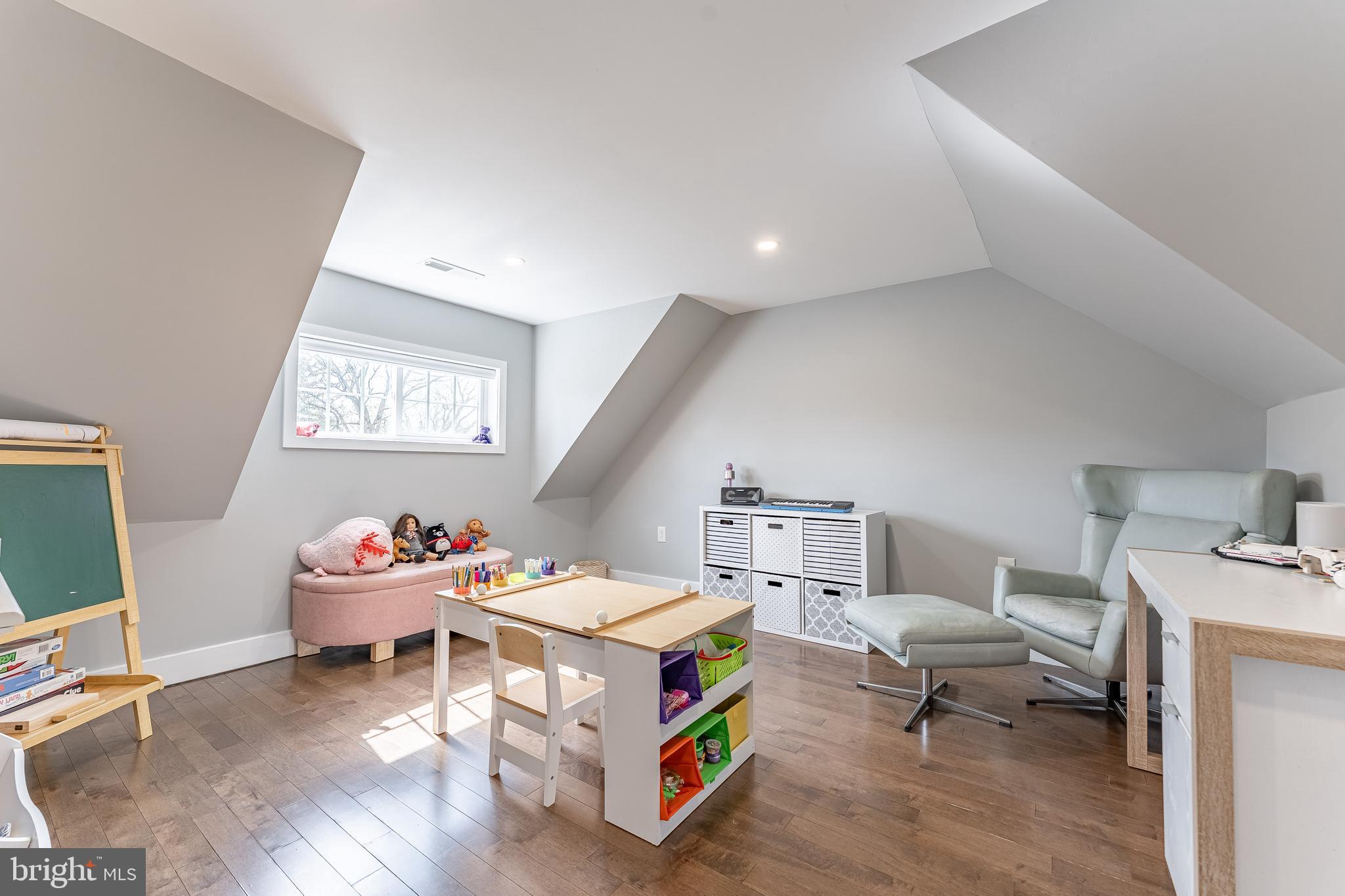 WYNNEWOOD VALLEY - Residential