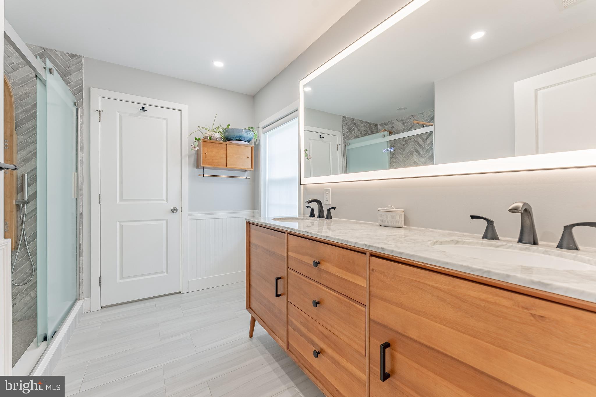 WYNNEWOOD VALLEY - Residential