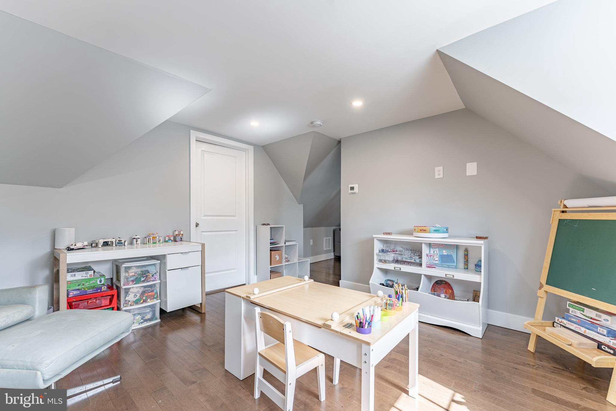 WYNNEWOOD VALLEY - Residential