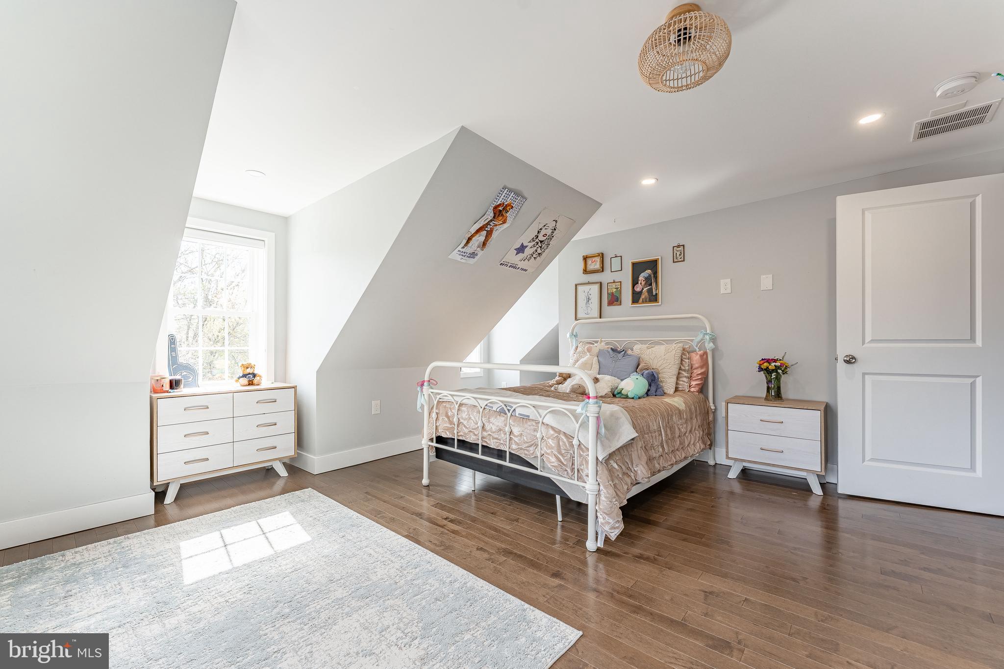 WYNNEWOOD VALLEY - Residential