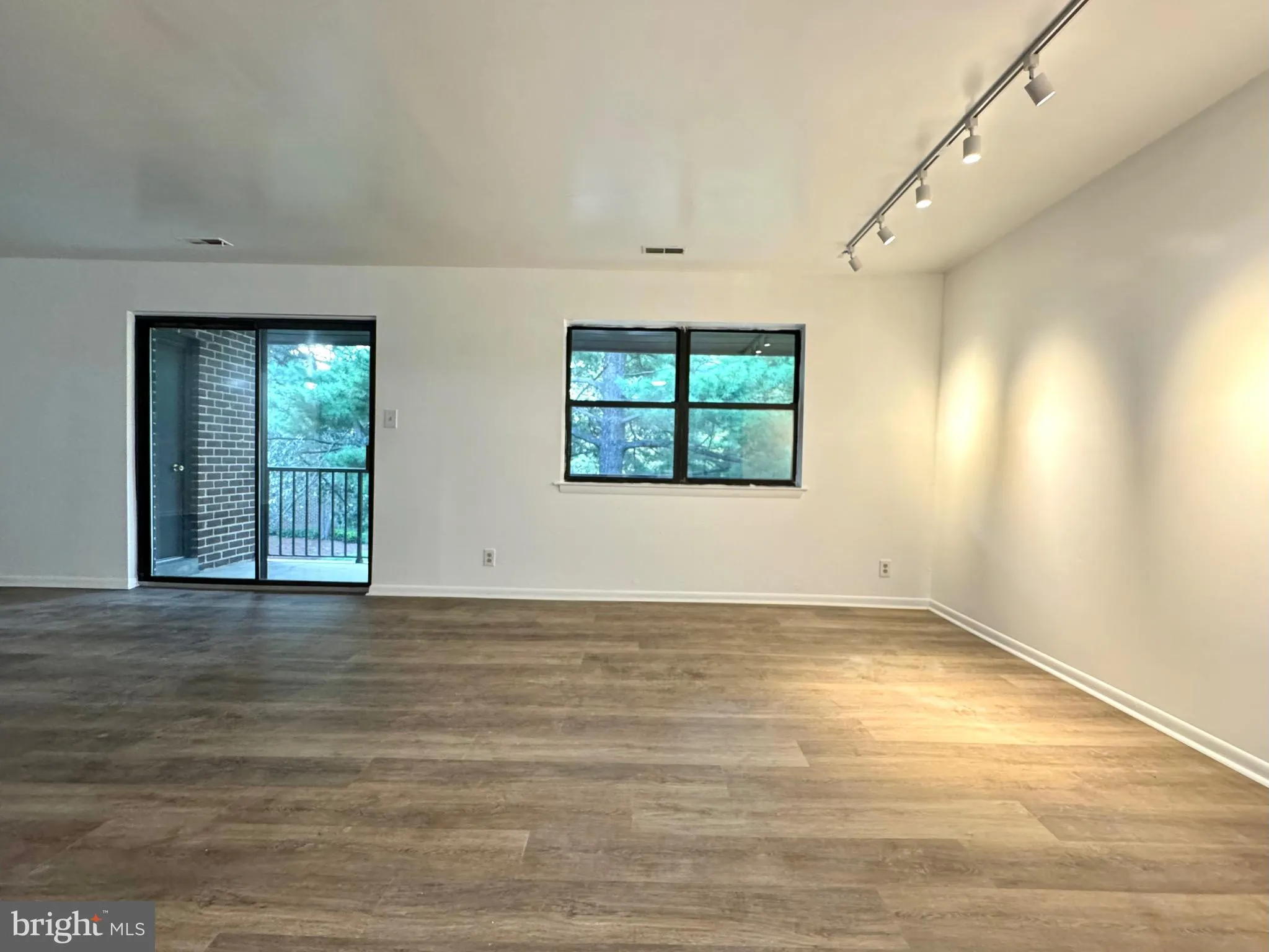 Claymont, Delaware 19703, United States, 2 Bedrooms Bedrooms, ,2 BathroomsBathrooms,Residential,Active,230327