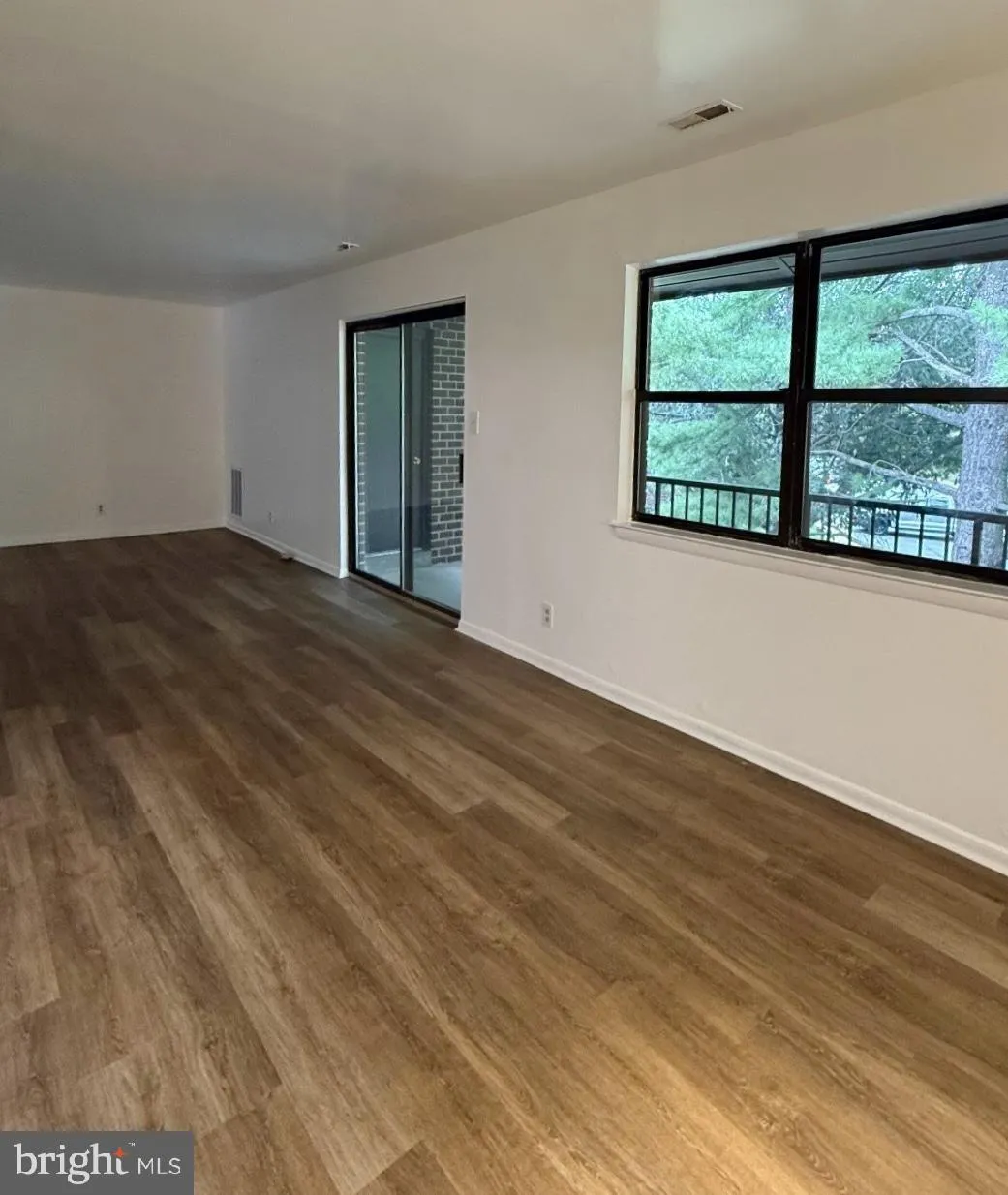 Claymont, Delaware 19703, United States, 2 Bedrooms Bedrooms, ,2 BathroomsBathrooms,Residential,Active,230327