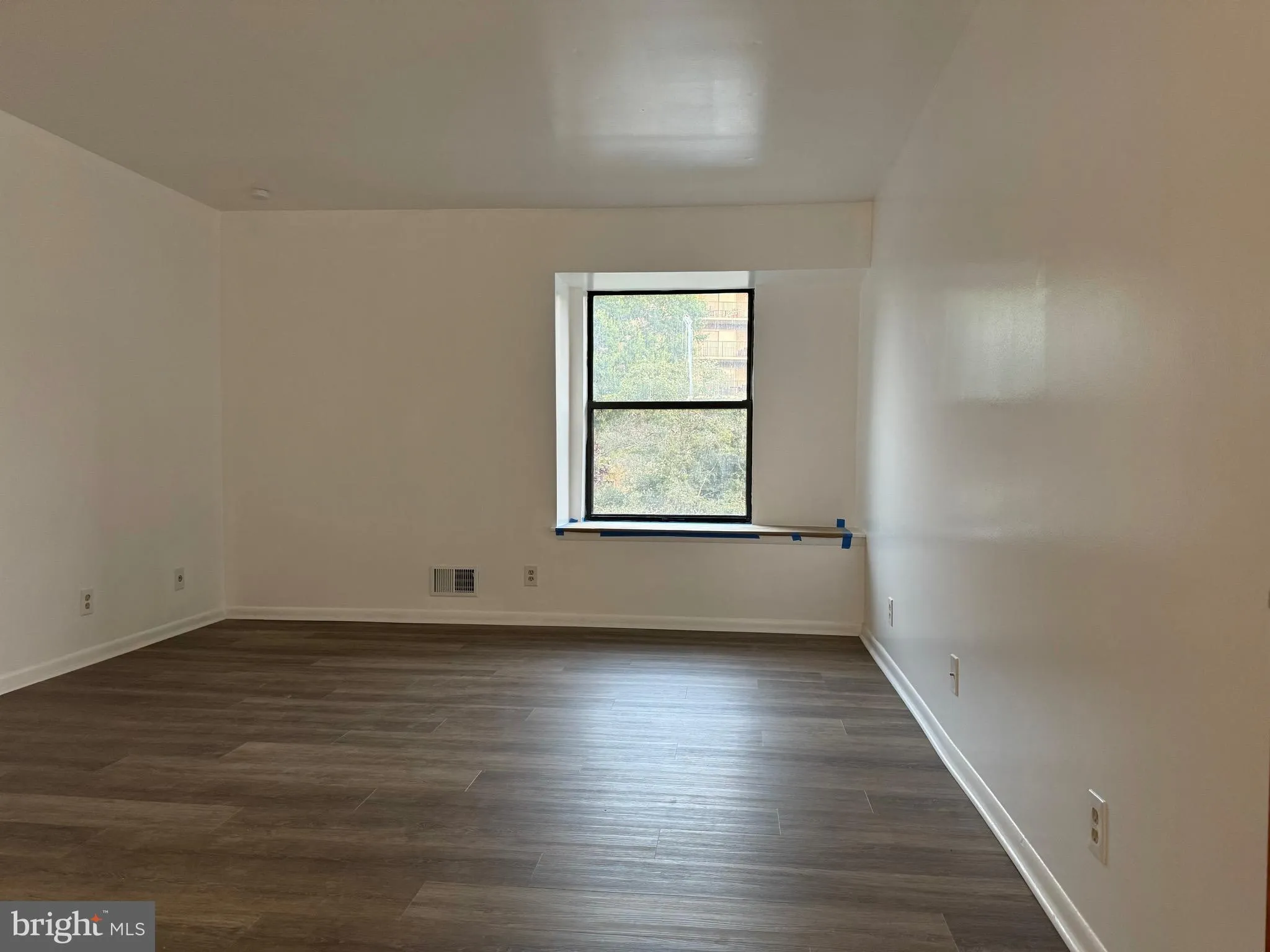 Claymont, Delaware 19703, United States, 2 Bedrooms Bedrooms, ,2 BathroomsBathrooms,Residential,Active,230327