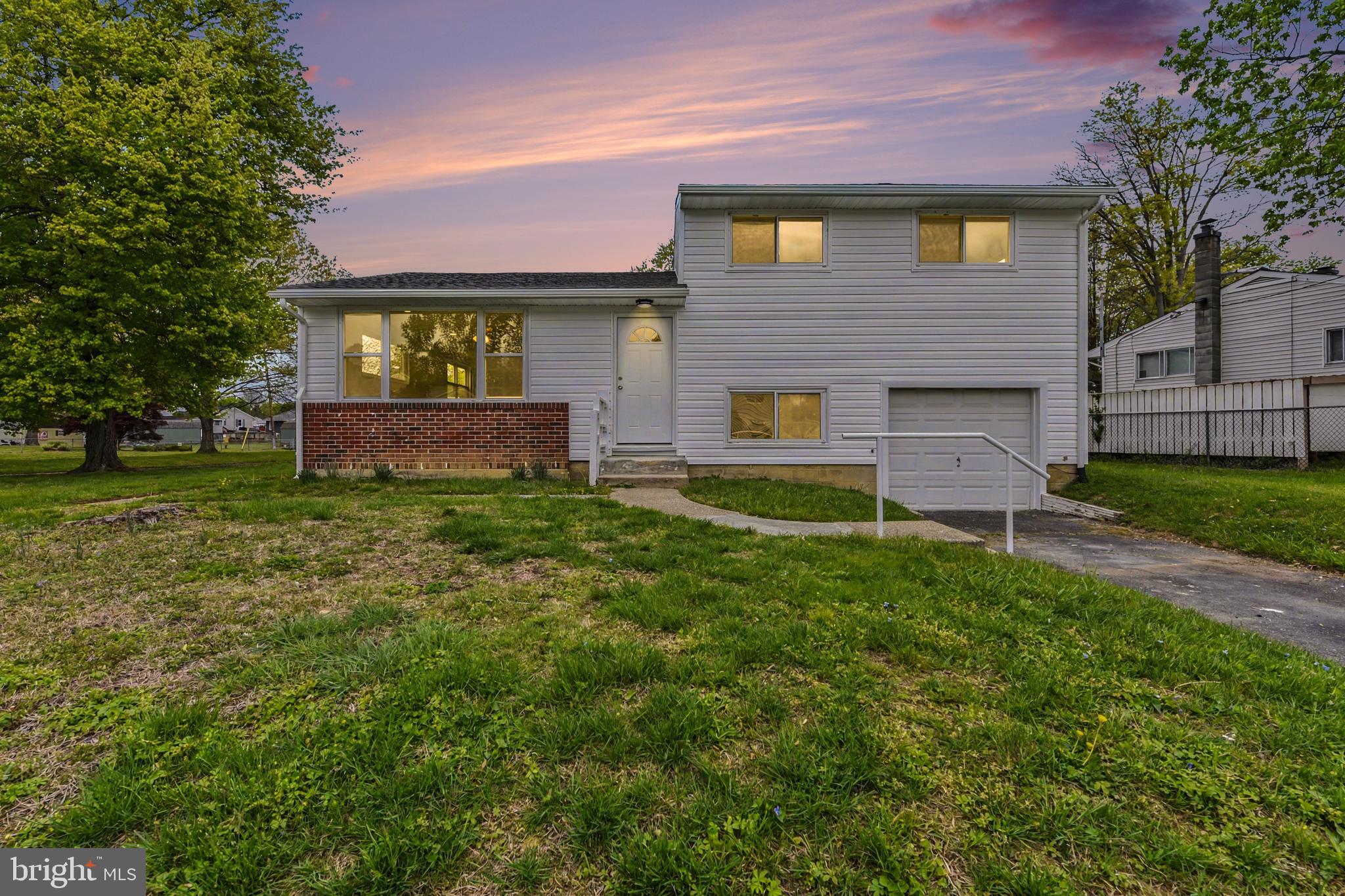 ABERDEEN HILLS - Residential