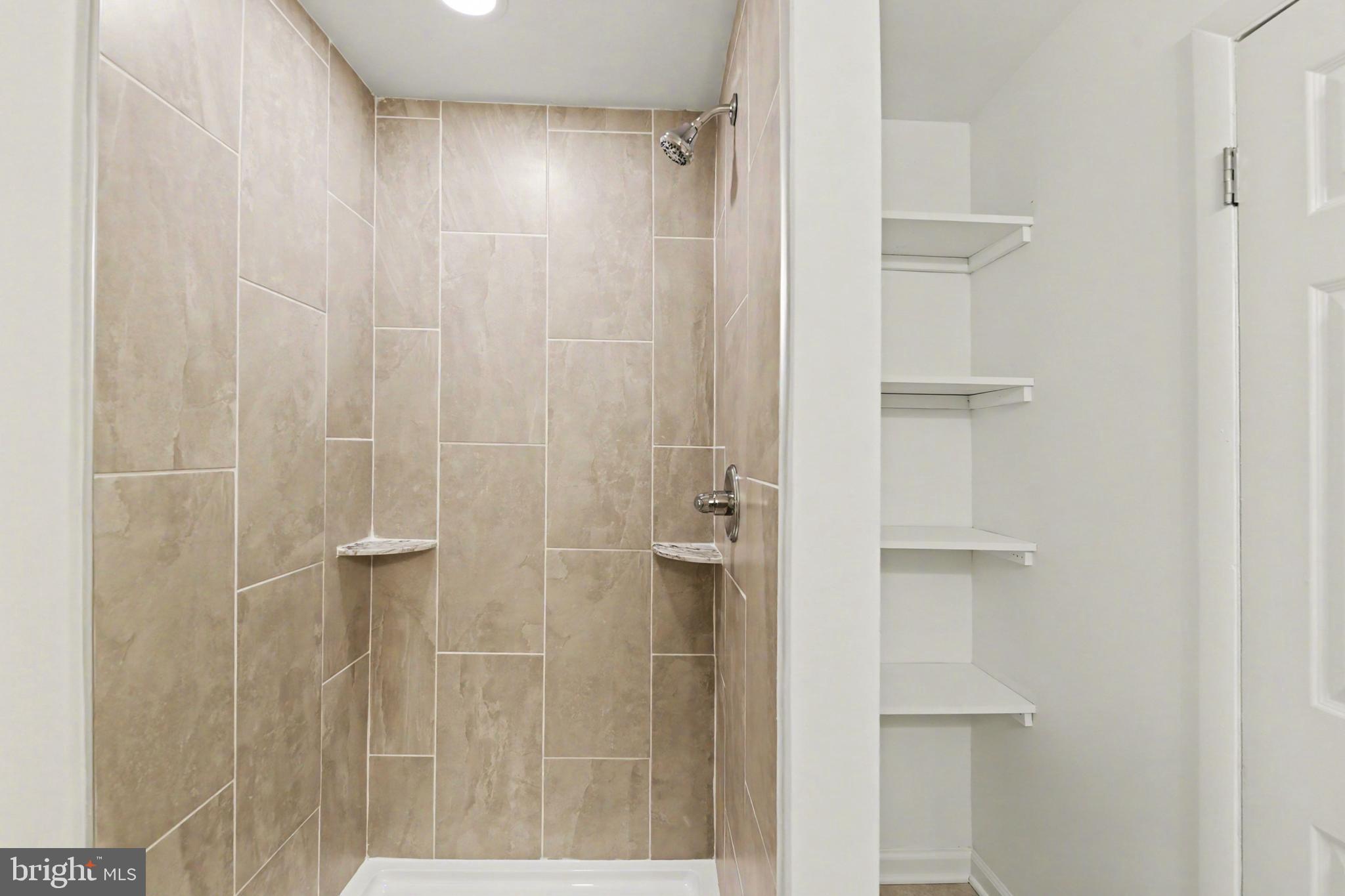 ABERDEEN HILLS - Residential