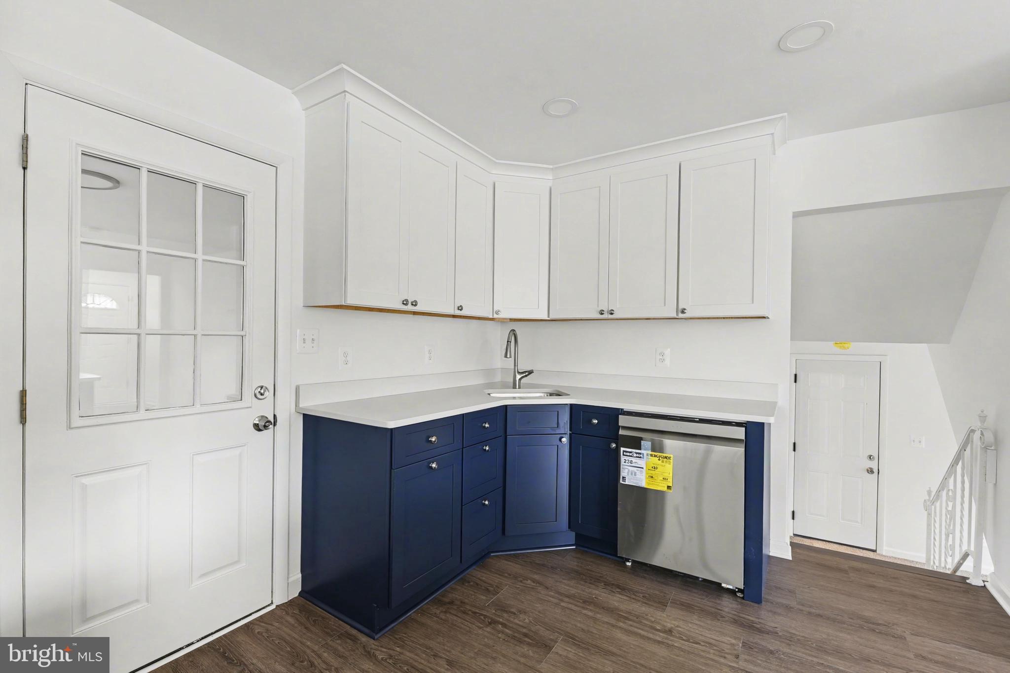 ABERDEEN HILLS - Residential