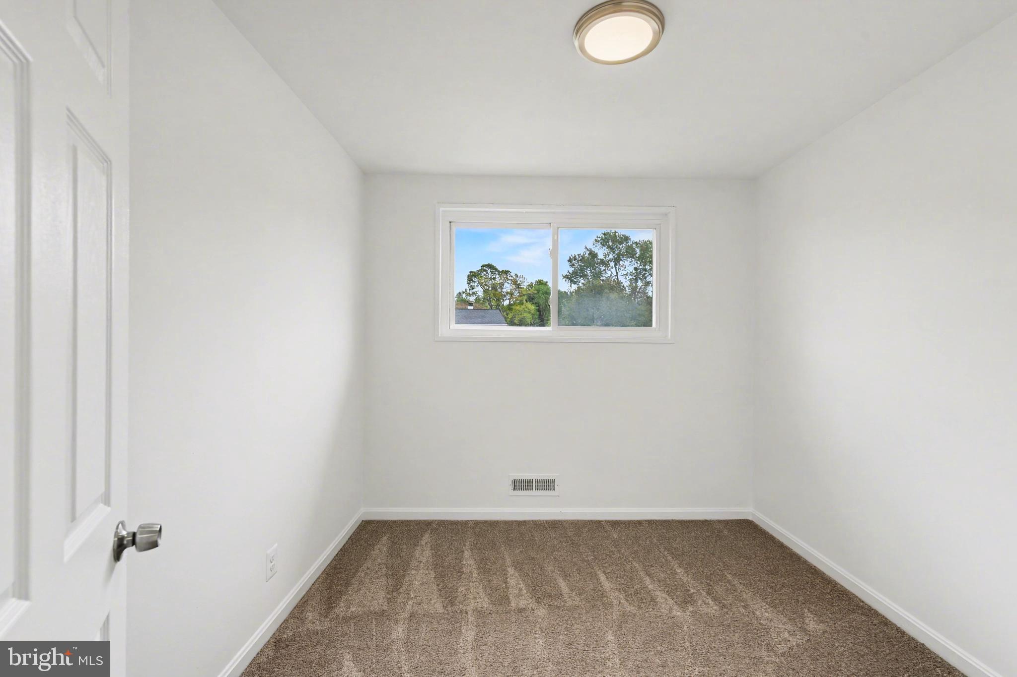 ABERDEEN HILLS - Residential