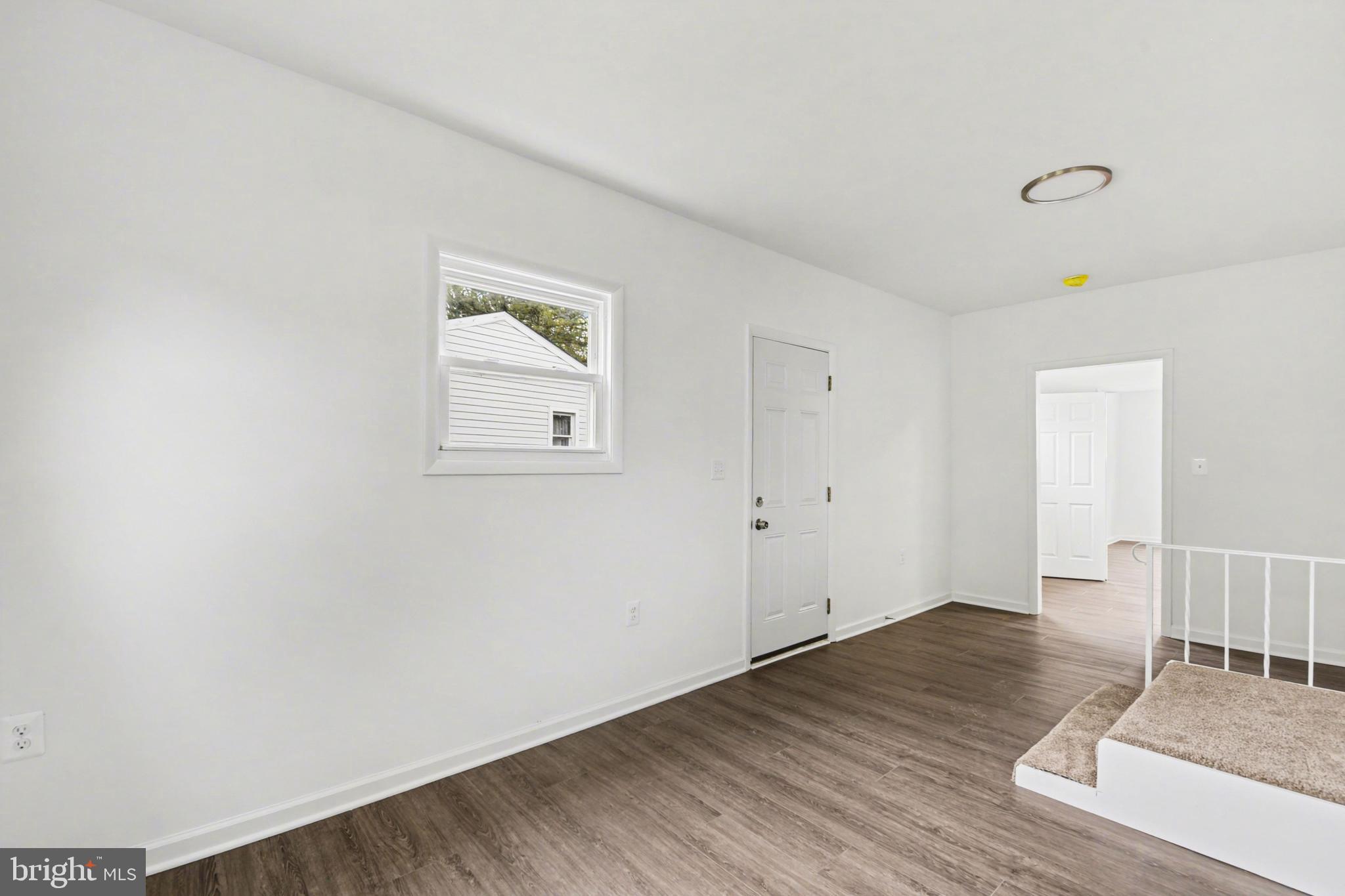 ABERDEEN HILLS - Residential