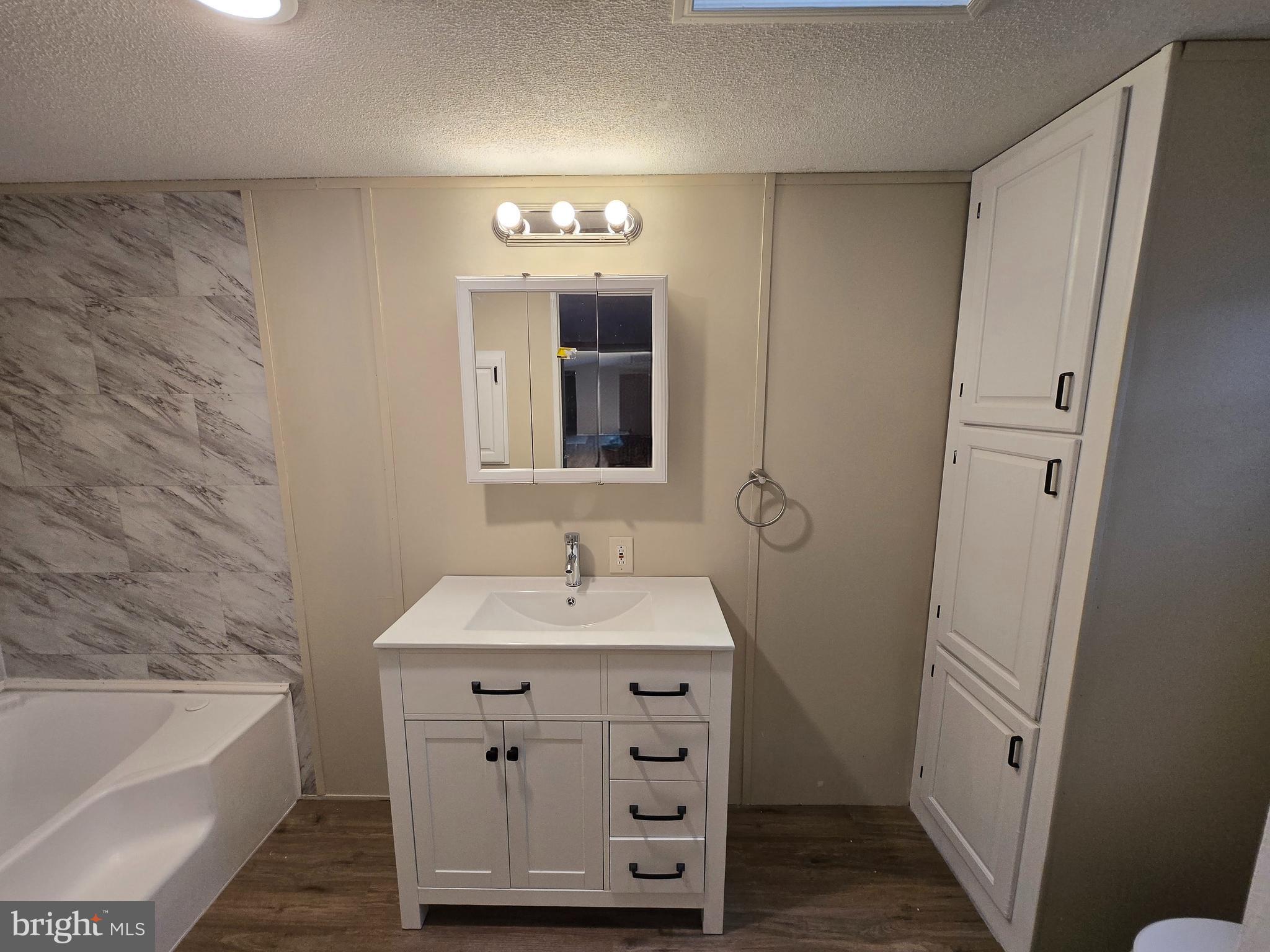 HARFORD VILLAGE - Residential